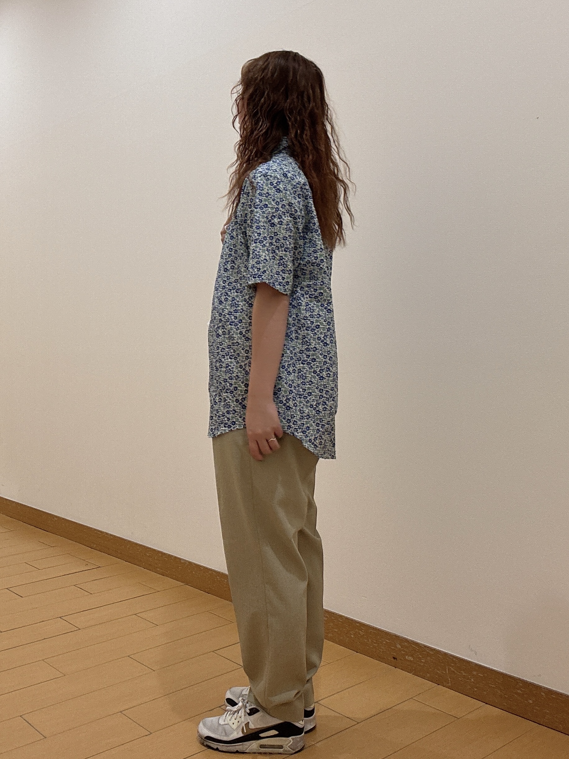 ヒナさんの「TAKEO KIKUCHI｜ポートレートアートＴシャツ」を使ったコーディネート