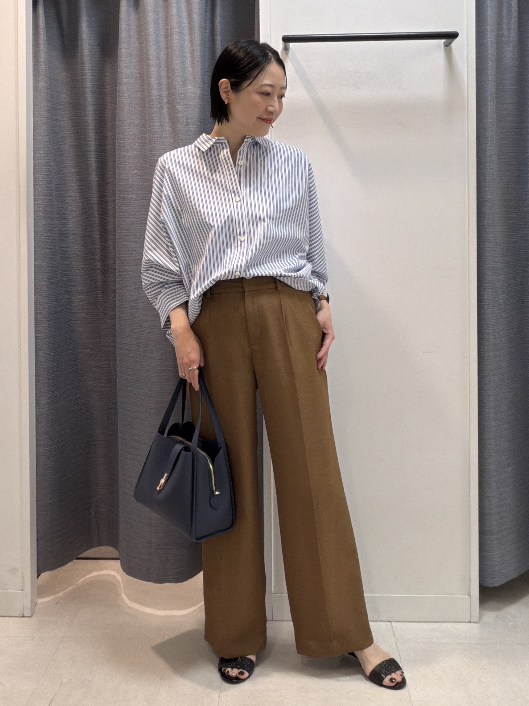 shihoさんの「INDIVI｜【接触冷感/吸水速乾/UVカット】ドルマンスリーブシャツ」を使ったコーディネート