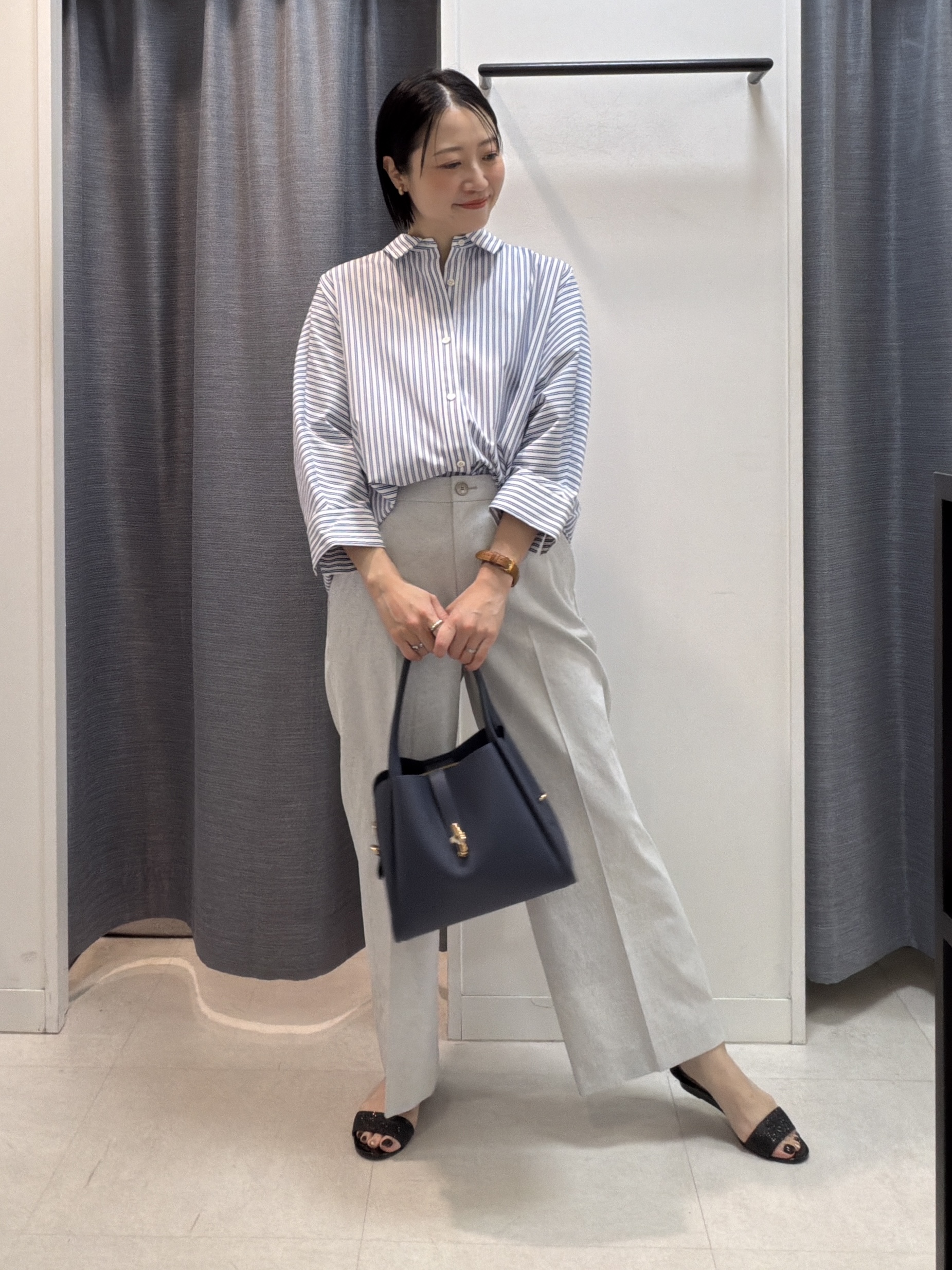 shihoさんの「INDIVI｜【接触冷感/吸水速乾/UVカット】ドルマンスリーブシャツ」を使ったコーディネート