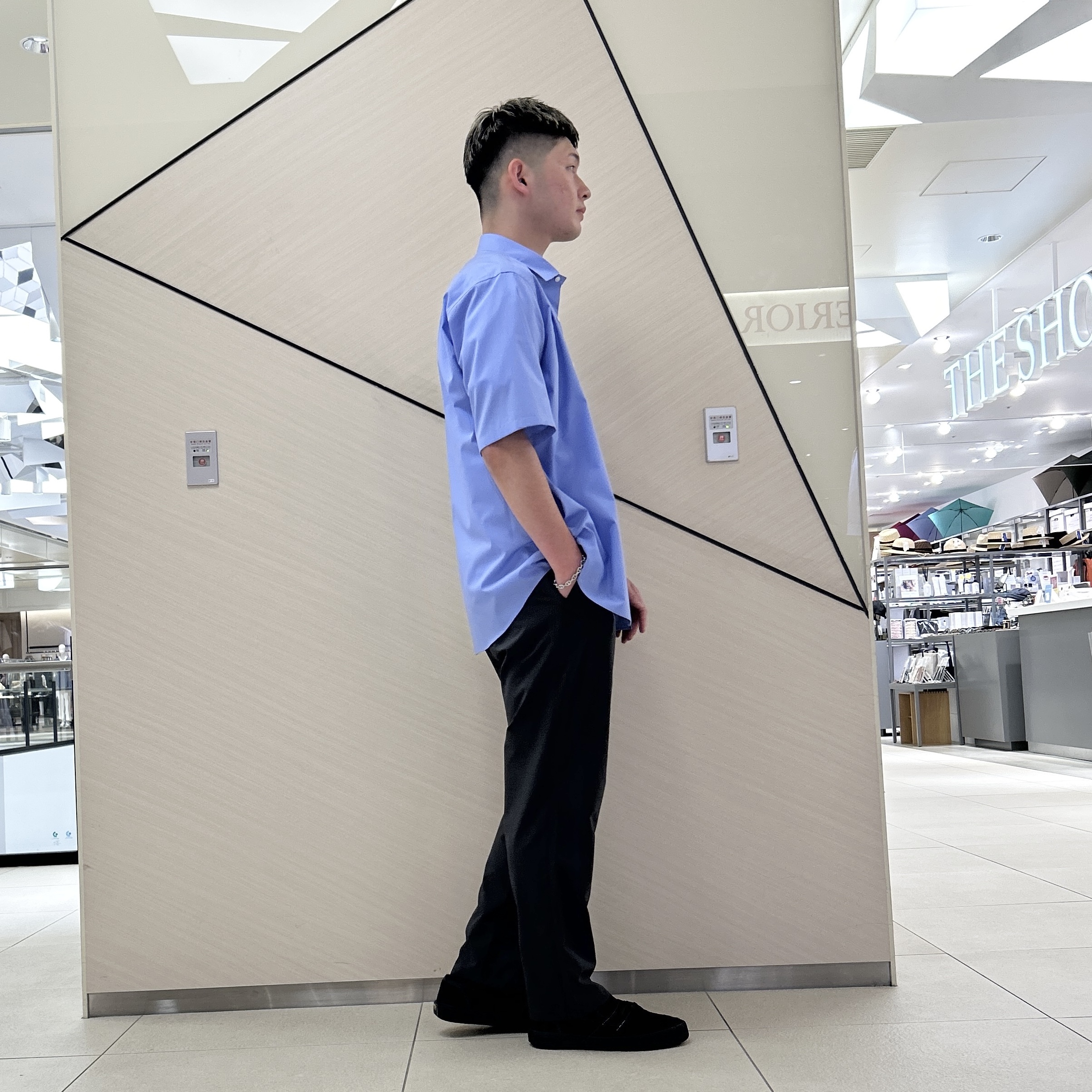 千葉亮太さんの「DRESSTERIOR｜【干場義雅&times;DRESSTERIOR】シドグラスシャツ」を使ったコーディネート