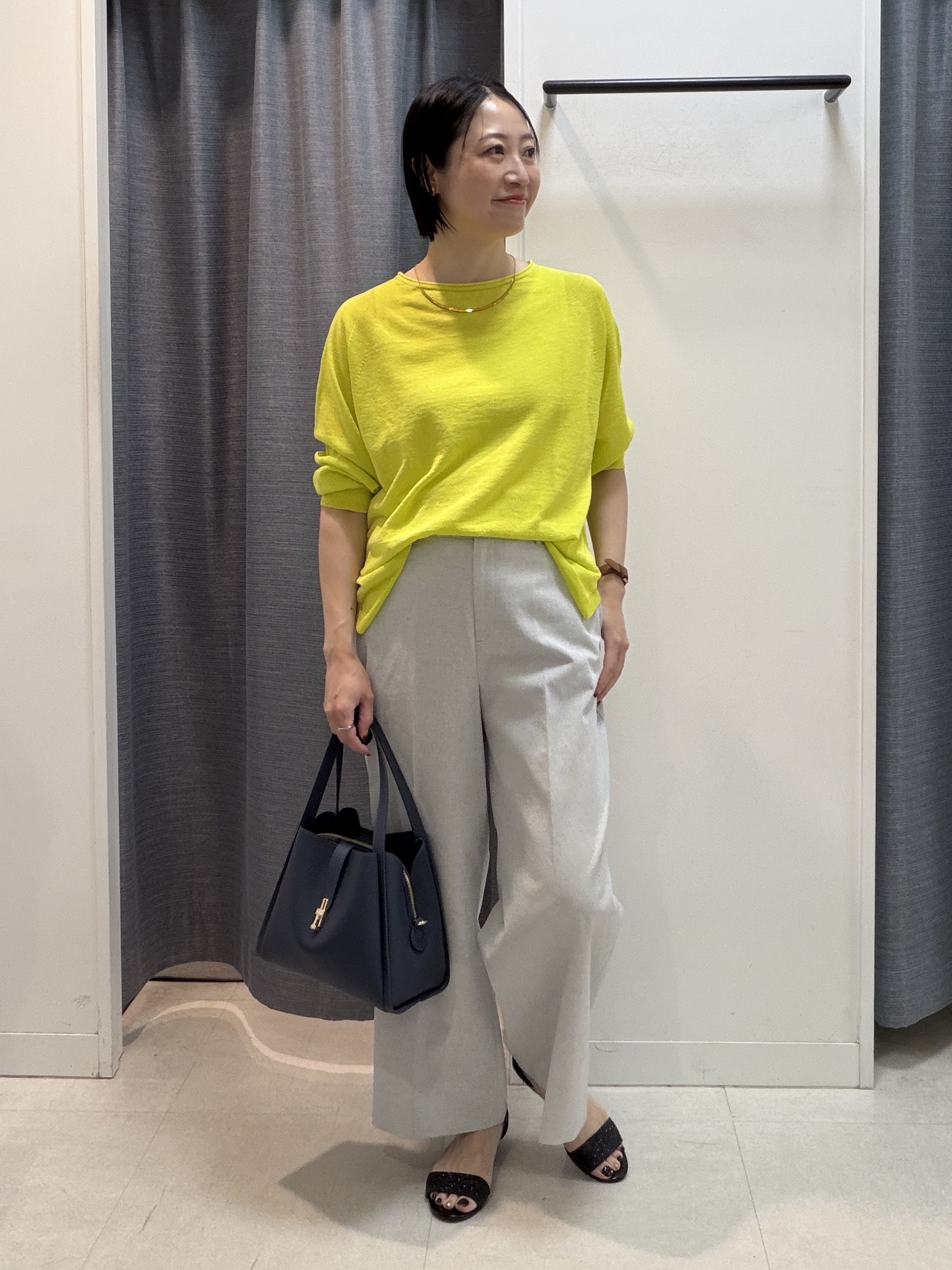 shihoさんの「INDIVI｜【ゆったり/リラクシー】リネンボートネックプルオーバー」を使ったコーディネート