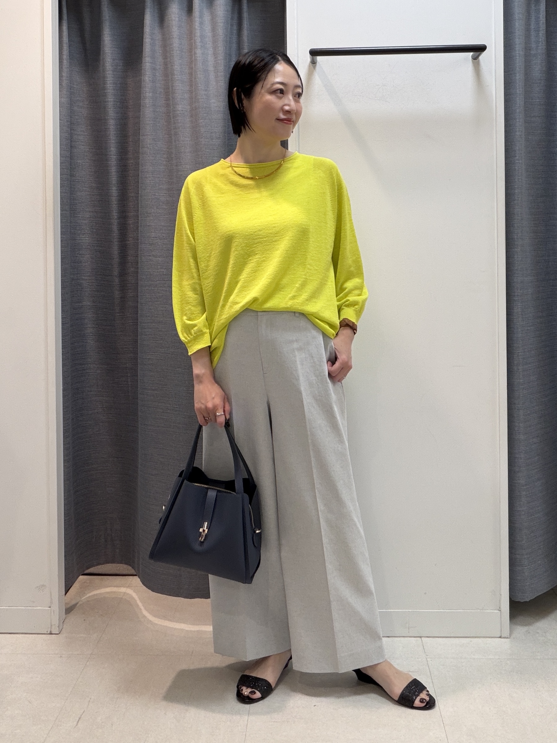 shihoさんの「INDIVI｜【ゆったり/リラクシー】リネンボートネックプルオーバー」を使ったコーディネート