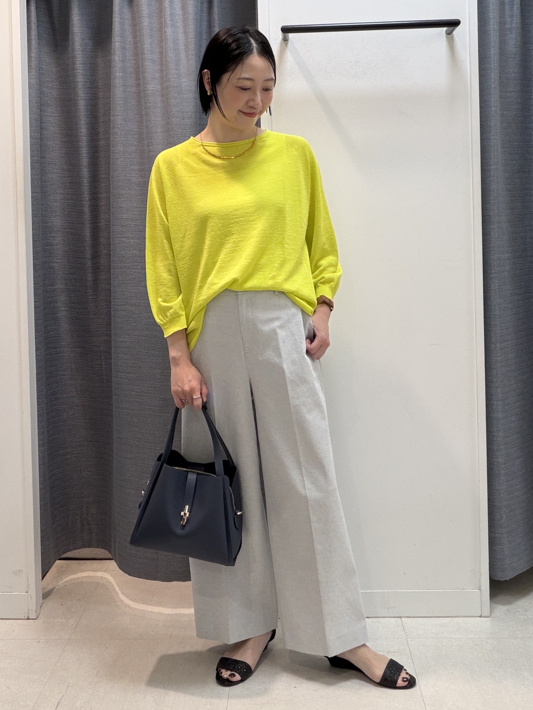 shihoさんの「INDIVI｜【ゆったり/リラクシー】リネンボートネックプルオーバー」を使ったコーディネート