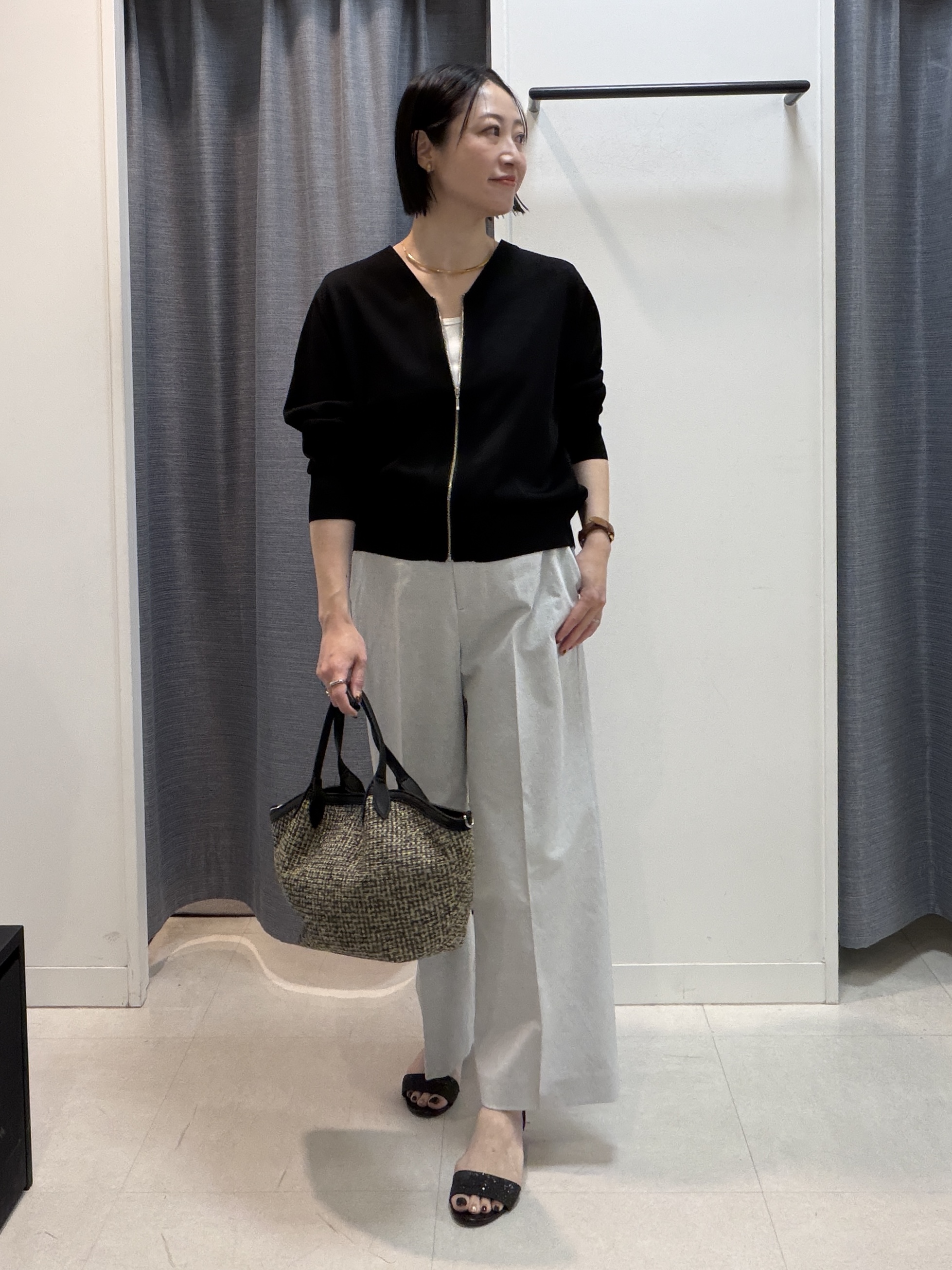 shihoさんの「INDIVI｜【アンサンブル可/日除け・冷房対策】シアーレーヨンZIPカーディガン」を使ったコーディネート