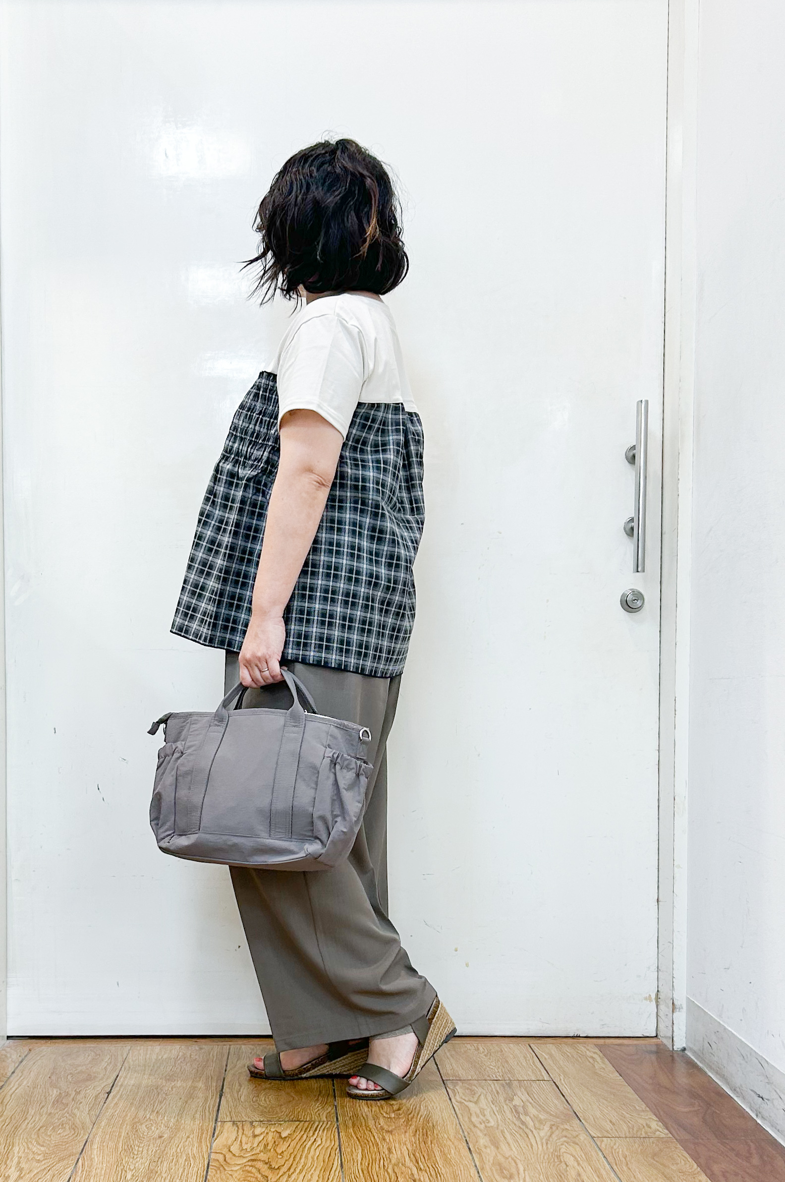 haruさんの「SHOO･LA･RUE｜【S-LL/洗濯機可】着るだけサマ見え 柄アソートビスチェ風ドッキングTシャツ」を使ったコーディネート
