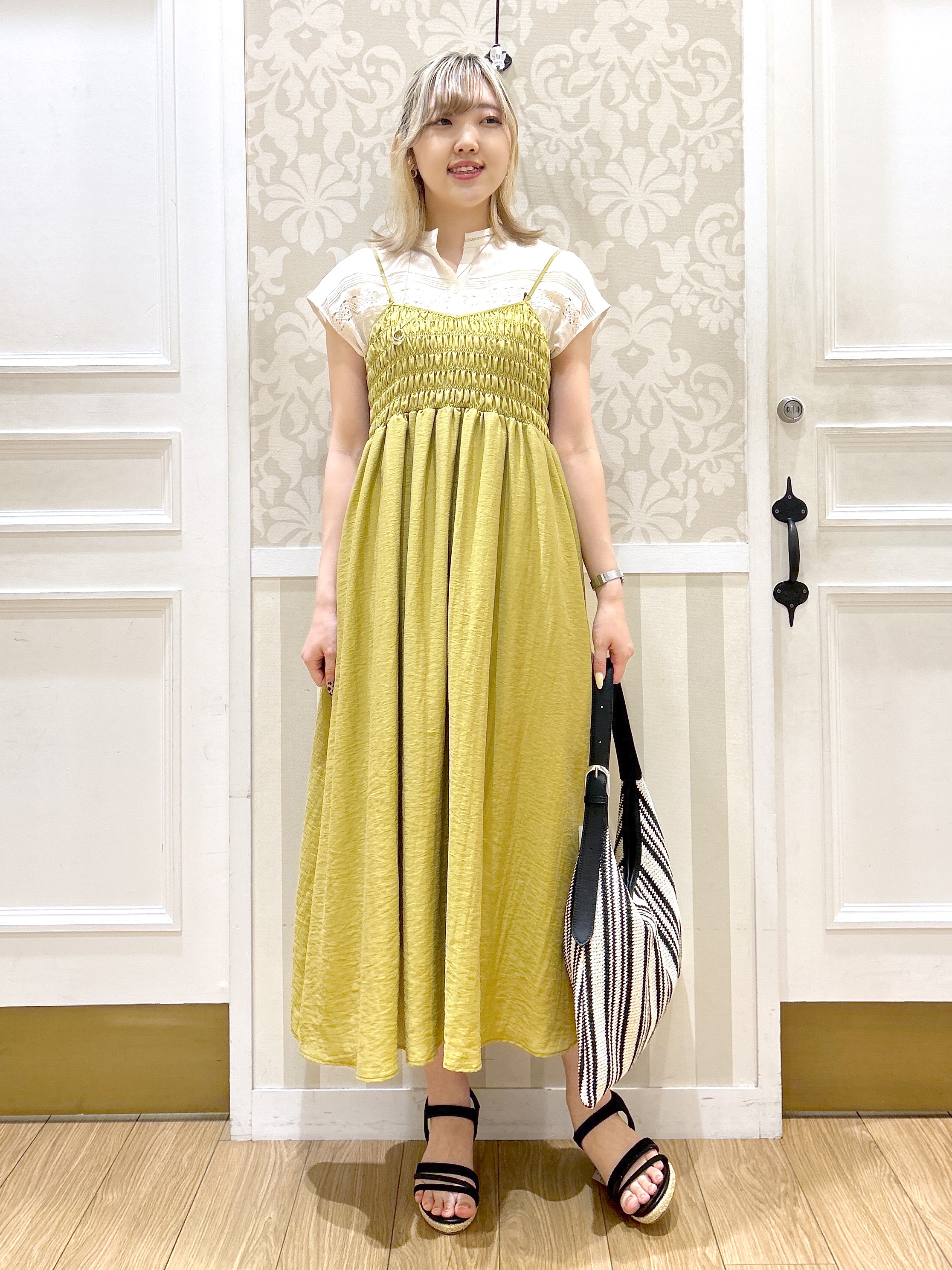 望 愛さんの「grove｜高評価！【接触冷感／UVカットetc】ベーシックショートカーディガン」を使ったコーディネート