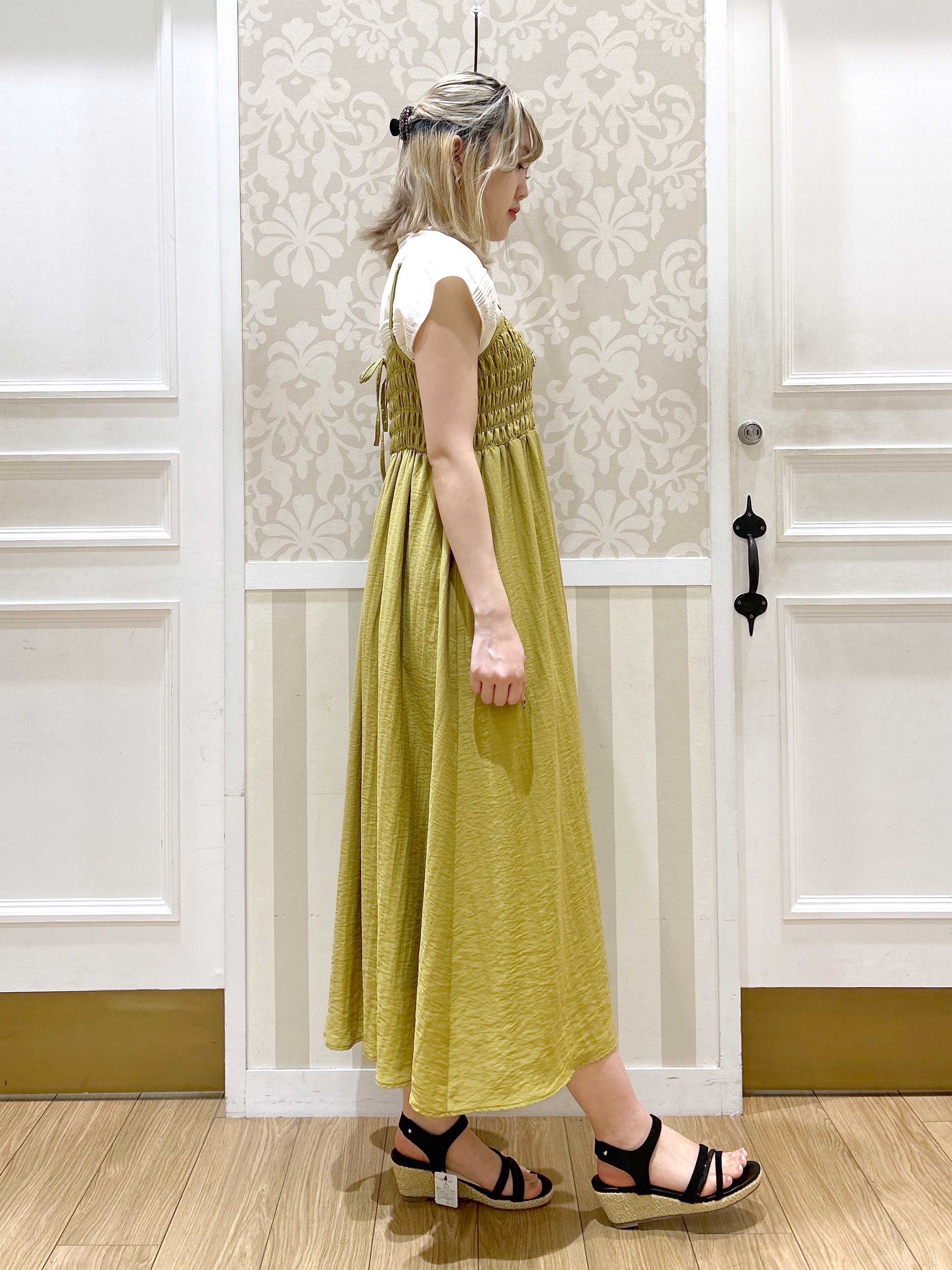 望 愛さんの「grove｜高評価！【接触冷感／UVカットetc】ベーシックショートカーディガン」を使ったコーディネート