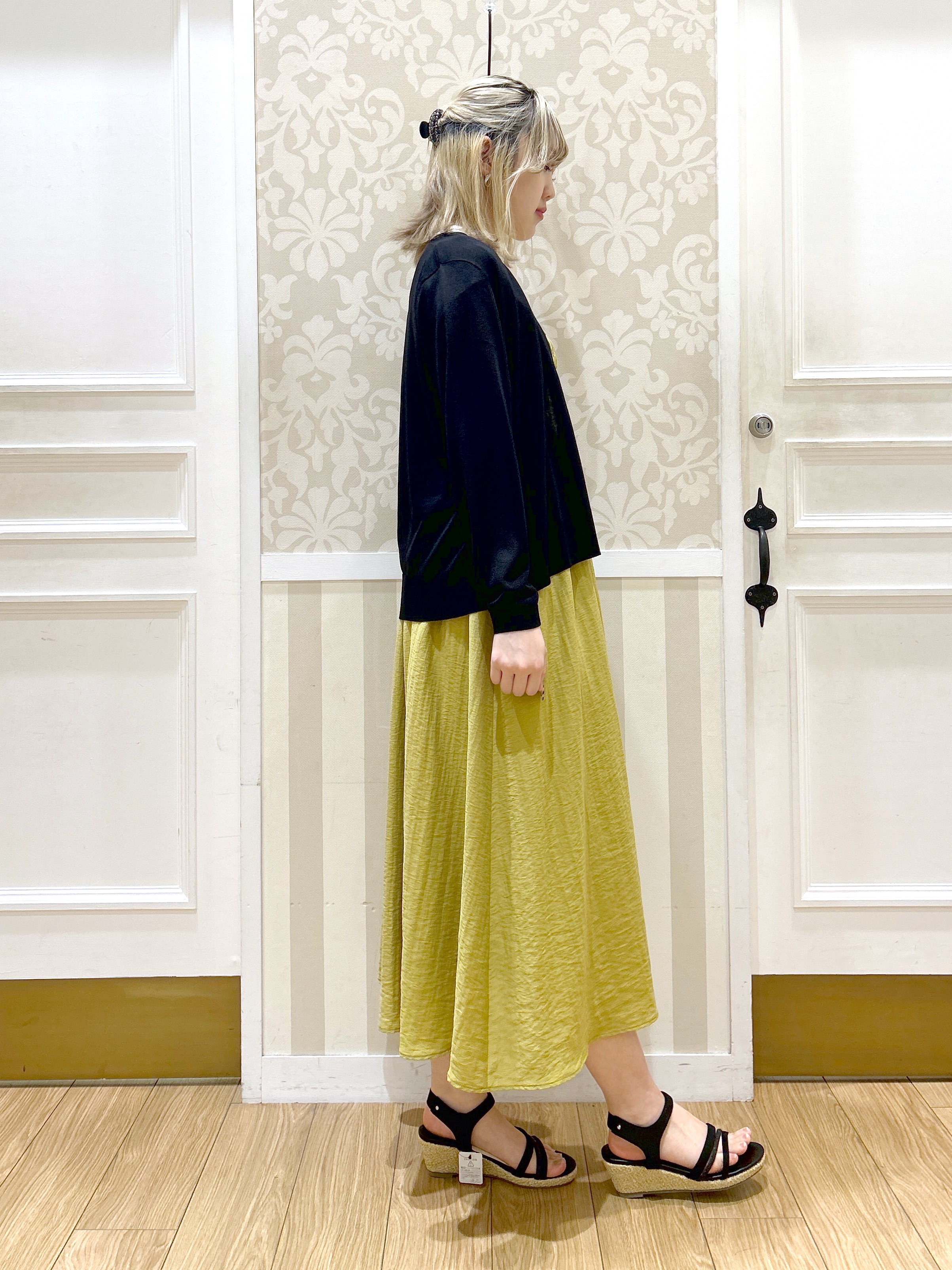 望 愛さんの「grove｜高評価！【接触冷感／UVカットetc】ベーシックショートカーディガン」を使ったコーディネート