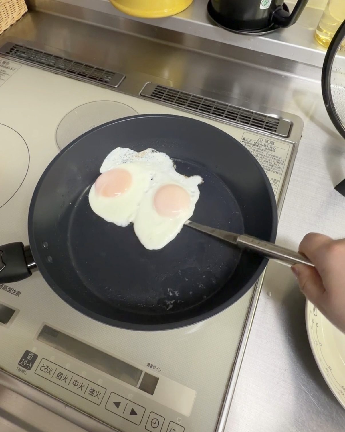 まのちゃんさんの「212 KITCHEN STORE｜プラズマプロ フライパン20cm ＜KEVNHAUN ケヴンハウン＞」を使ったコーディネート