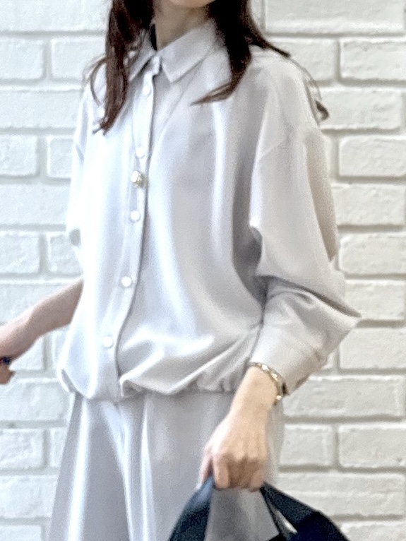 Miwaさんの「UNTITLED｜【セットアップ可/UVカット/接触冷感】エアリークールドロストシャツ」を使ったコーディネート