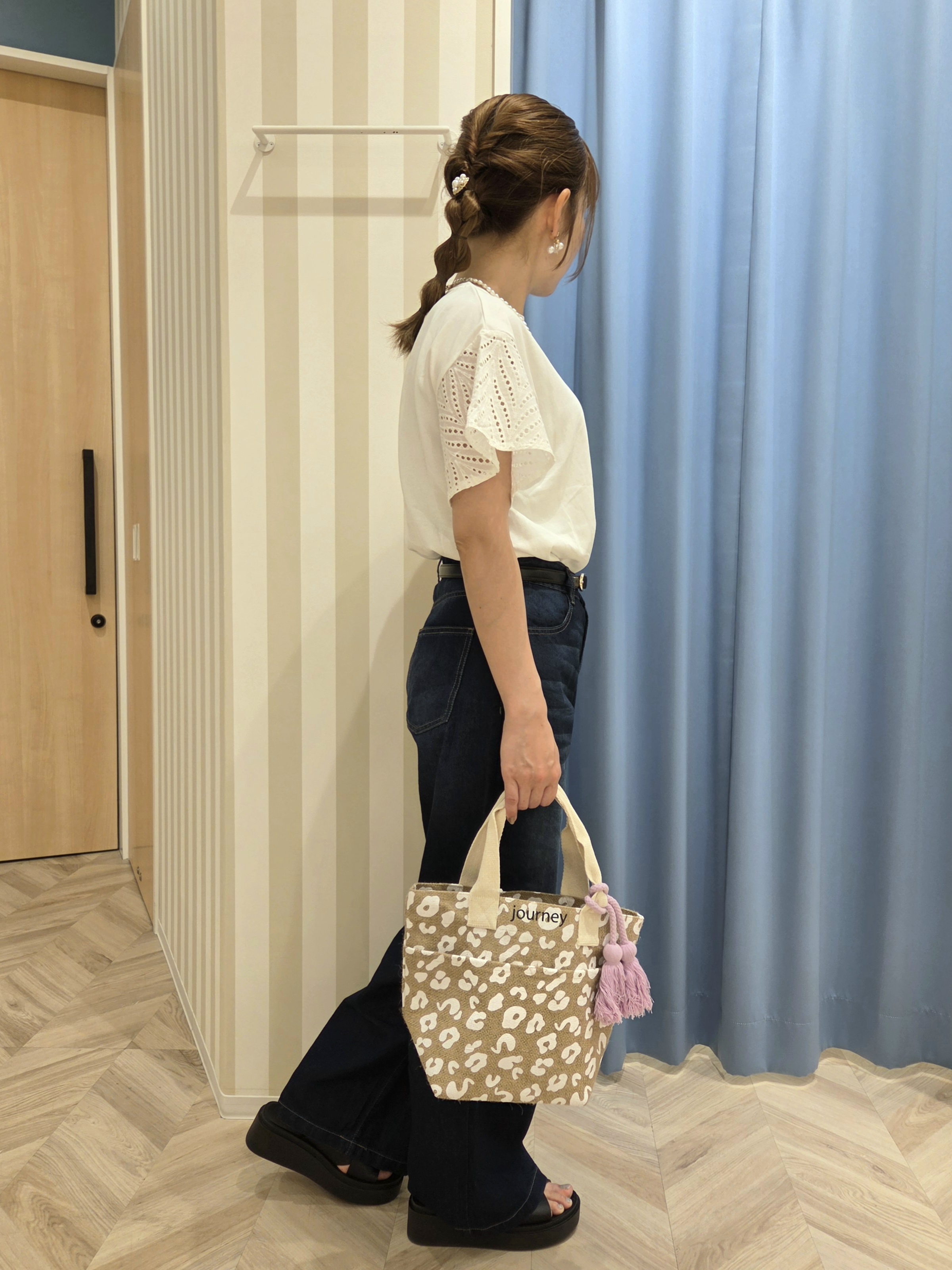 Ikumiさんの「SHOO･LA･RUE｜【汗じみ防止/ひんやり/S-LL】レースが華やか お袖フレアTシャツ」を使ったコーディネート