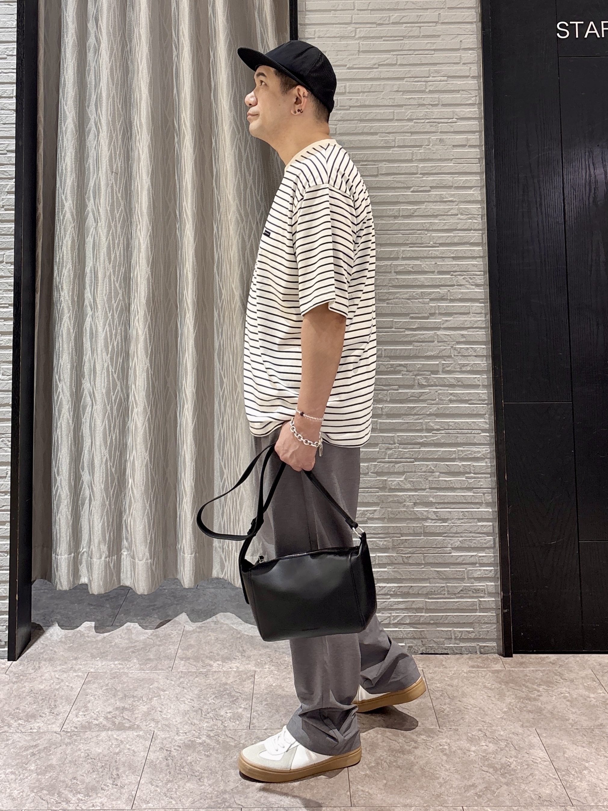 Pーyamaさんの「THE SHOP TK｜ワンポイント刺繍 半袖Tシャツ 洗濯機OK」を使ったコーディネート