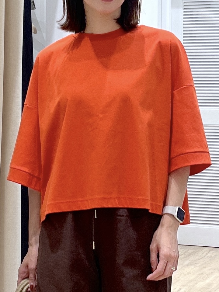 canaさんの「Dessin｜【新色追加/体型カバー】美光沢カットソーボクシーシルエット」を使ったコーディネート