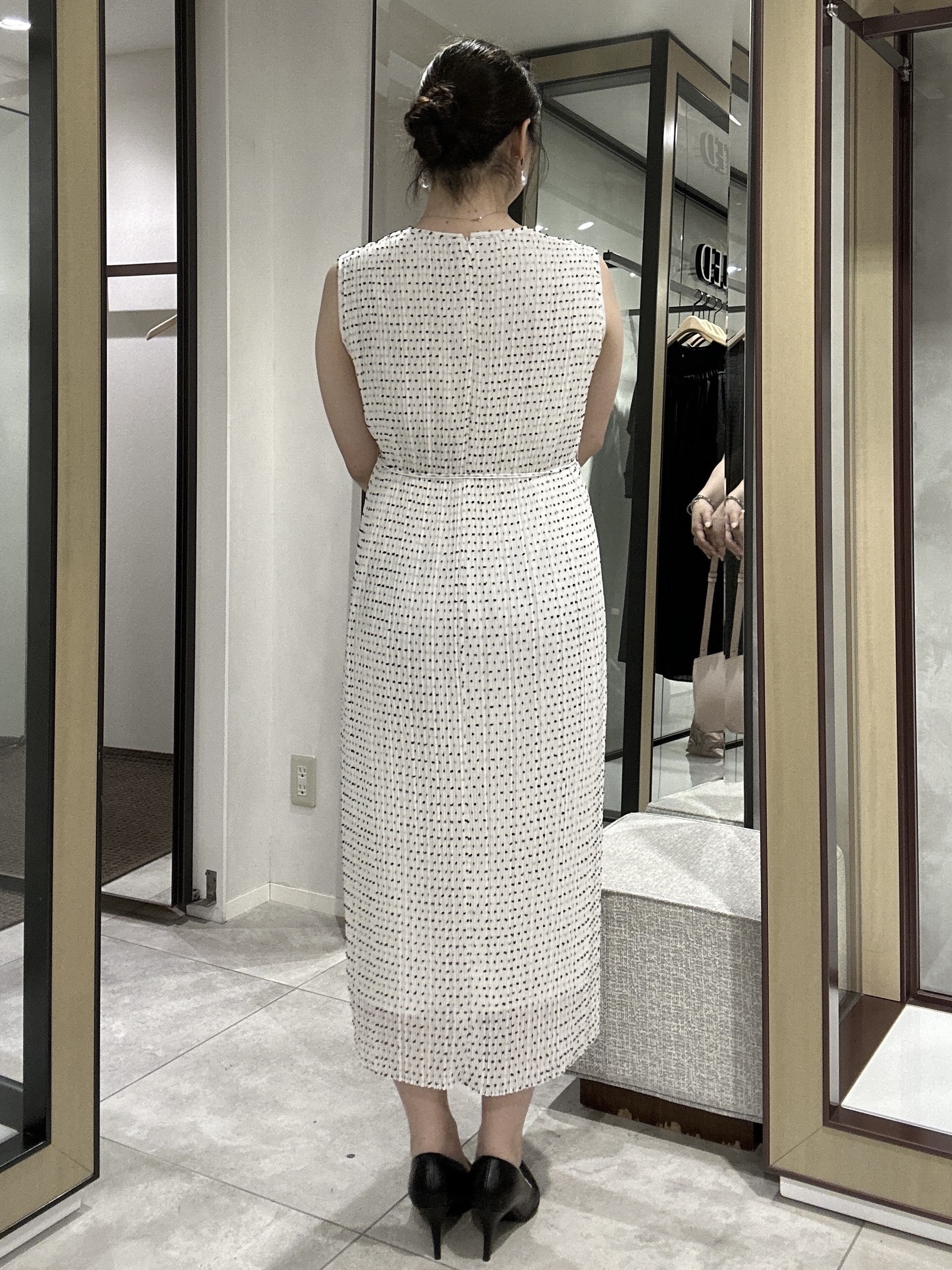 YURIさんの「UNTITLED｜スプリットレザーフラットショルダー」を使ったコーディネート