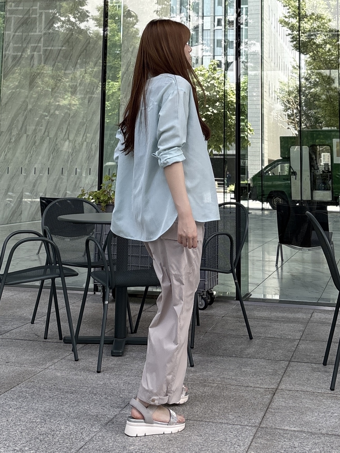 sayaさんの「grove｜【洗濯機OK・ひんやり】朝晩の気温差に◎軽やかシアーシャツ」を使ったコーディネート