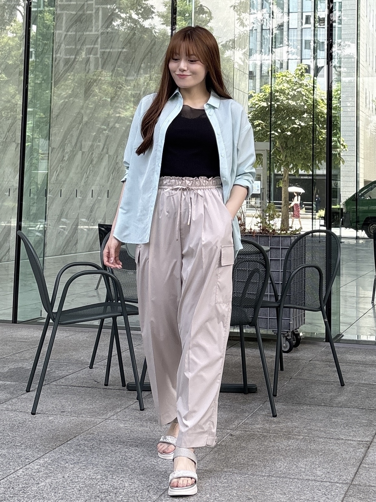sayaさんの「grove｜【洗濯機OK・ひんやり】朝晩の気温差に◎軽やかシアーシャツ」を使ったコーディネート