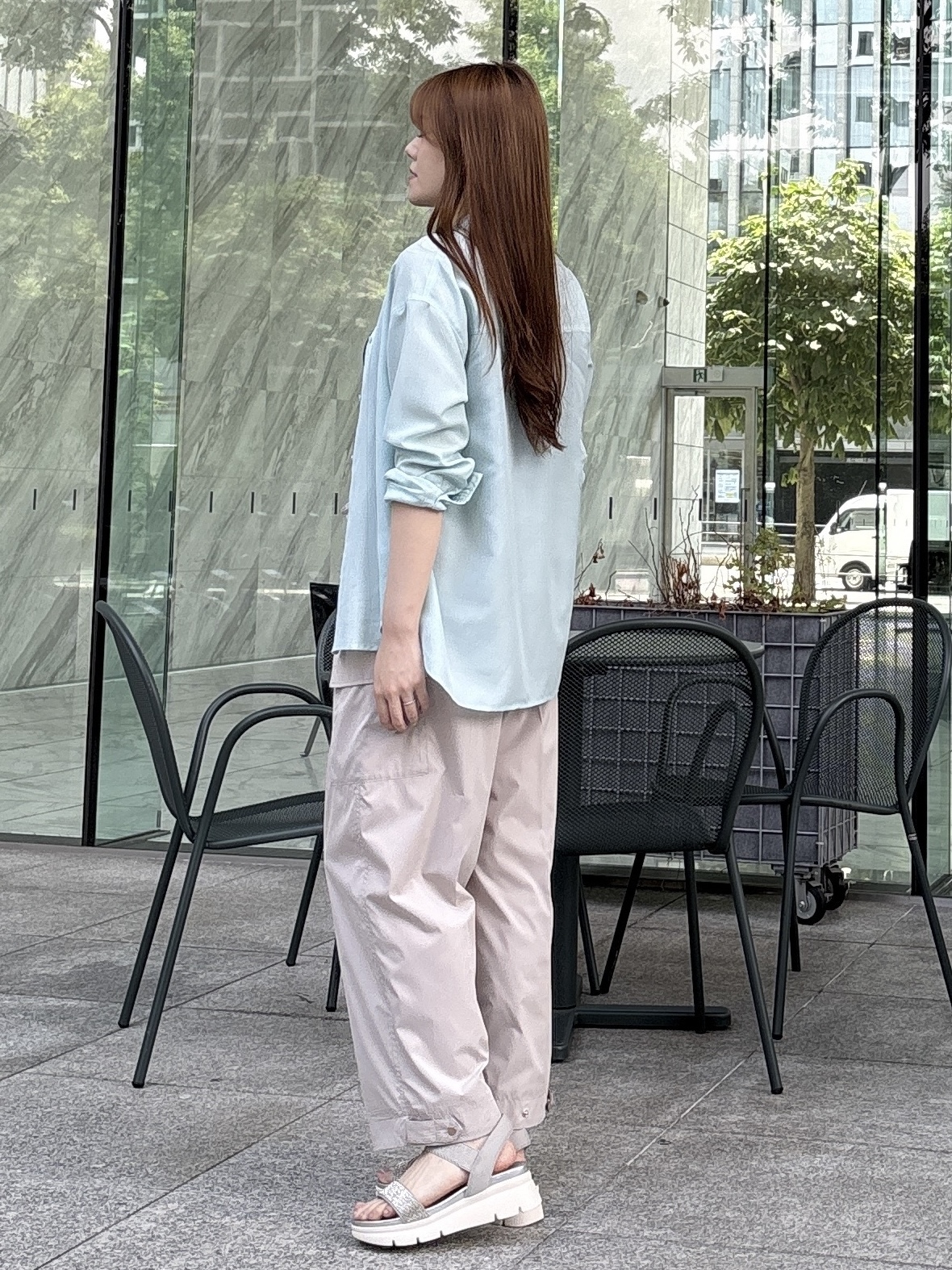 sayaさんの「grove｜【洗濯機OK・ひんやり】朝晩の気温差に◎軽やかシアーシャツ」を使ったコーディネート