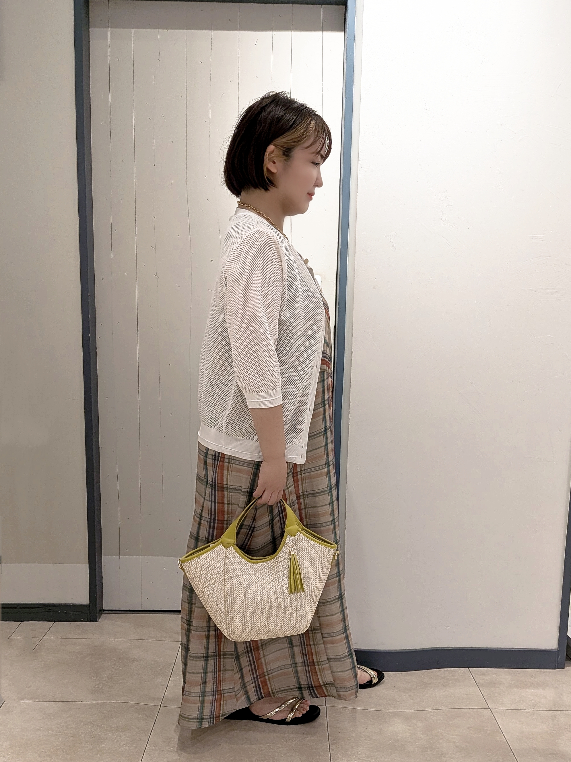 yukikaさんの「grove｜【貴島明日香さん着用・洗える】透けない、大人のメッシュカーディガン」を使ったコーディネート