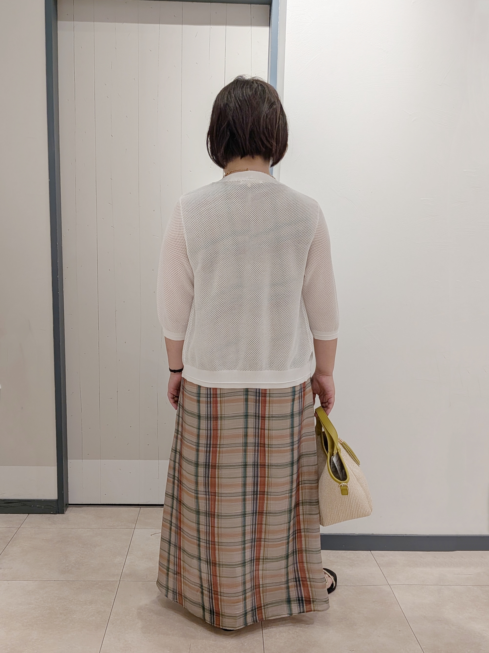 yukikaさんの「grove｜【貴島明日香さん着用・洗える】透けない、大人のメッシュカーディガン」を使ったコーディネート