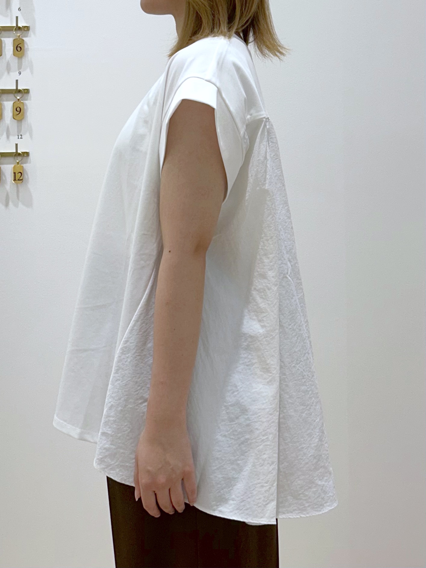 suzukaさんの「OPAQUE.CLIP｜【接触冷感】バックフレアドッキングカットソー《洗濯機OK》」を使ったコーディネート