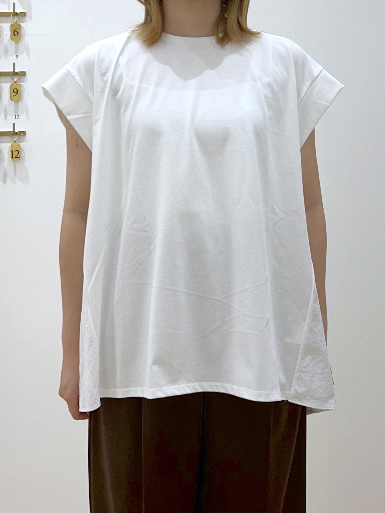 suzukaさんの「OPAQUE.CLIP｜【接触冷感】バックフレアドッキングカットソー《洗濯機OK》」を使ったコーディネート