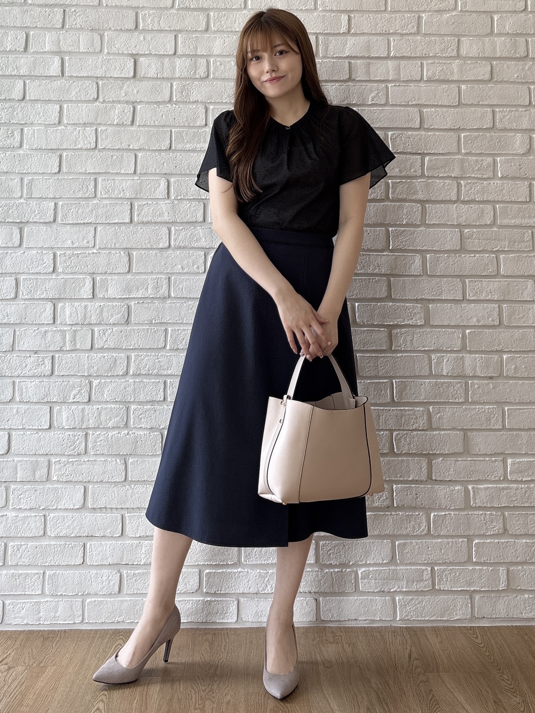 sayaさんの「COUP DE CHANCE｜【手洗い可／日本製】ドット柄フロッキープリントブラウス」を使ったコーディネート