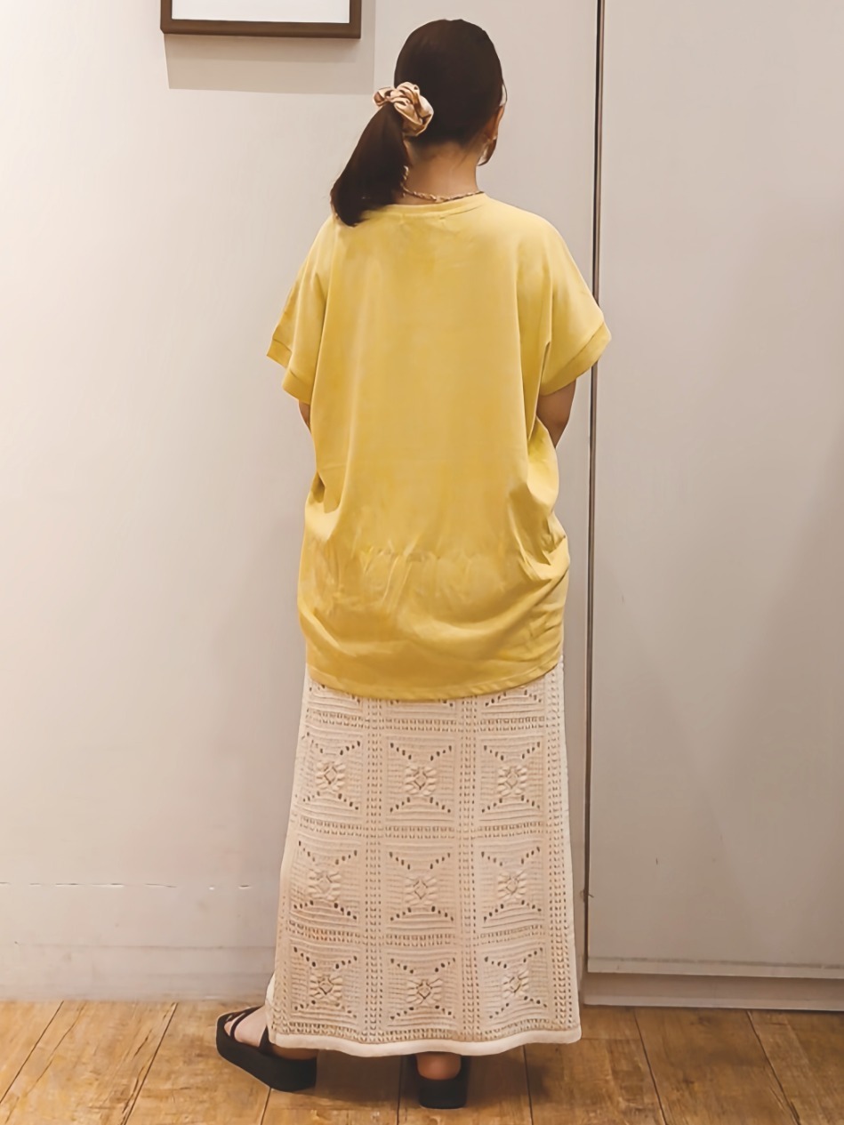 Riranさんの「SHOO･LA･RUE｜【汗じみ防止/ひんやり/S-LL】インせず着られる 刺繍ロゴTシャツ」を使ったコーディネート