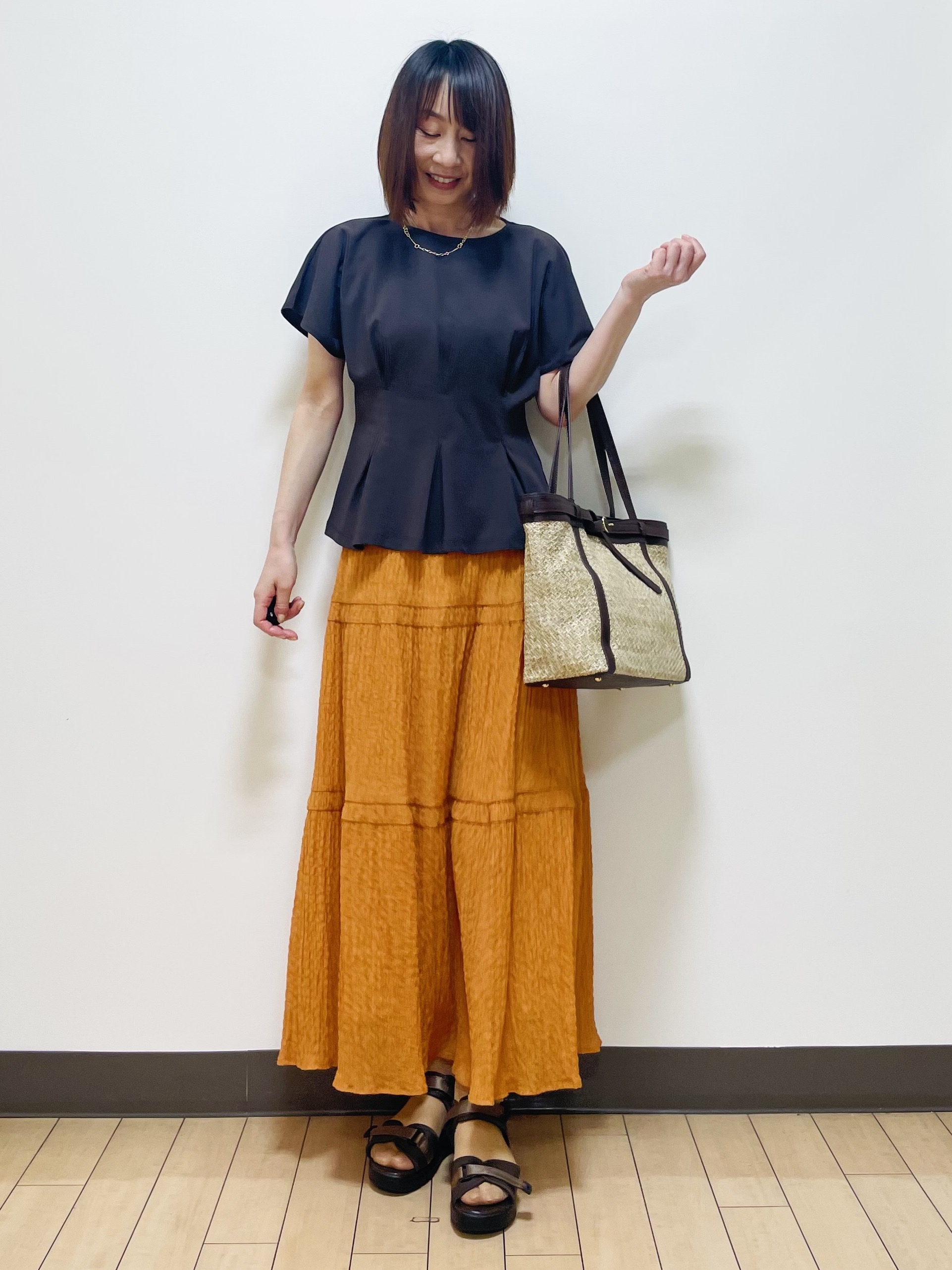 Riiさんの「Reflect｜【UVカット／接触冷感／吸水速乾】タックデザインフレアトップス」を使ったコーディネート