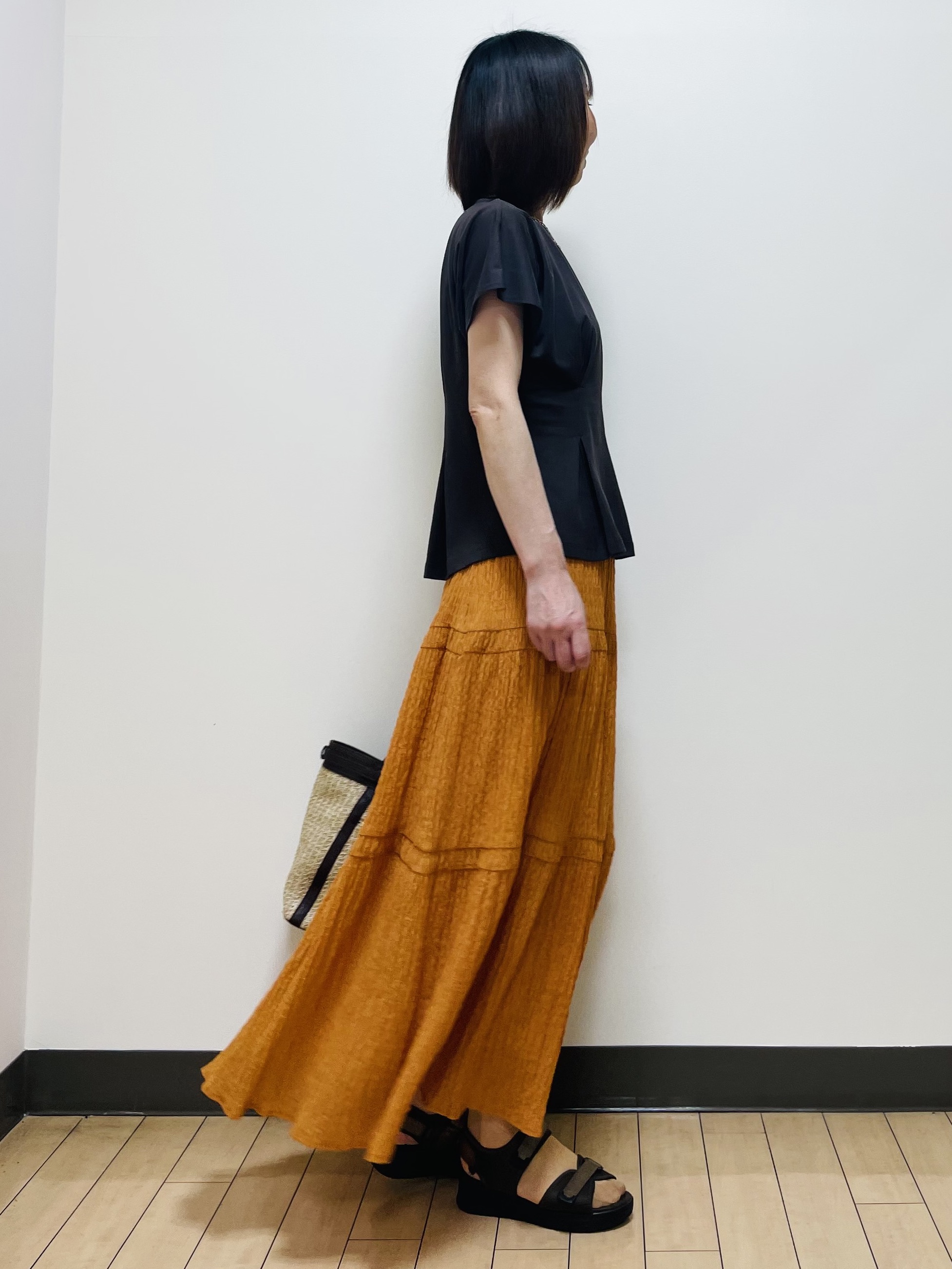 Riiさんの「Reflect｜【UVカット／接触冷感／吸水速乾】タックデザインフレアトップス」を使ったコーディネート