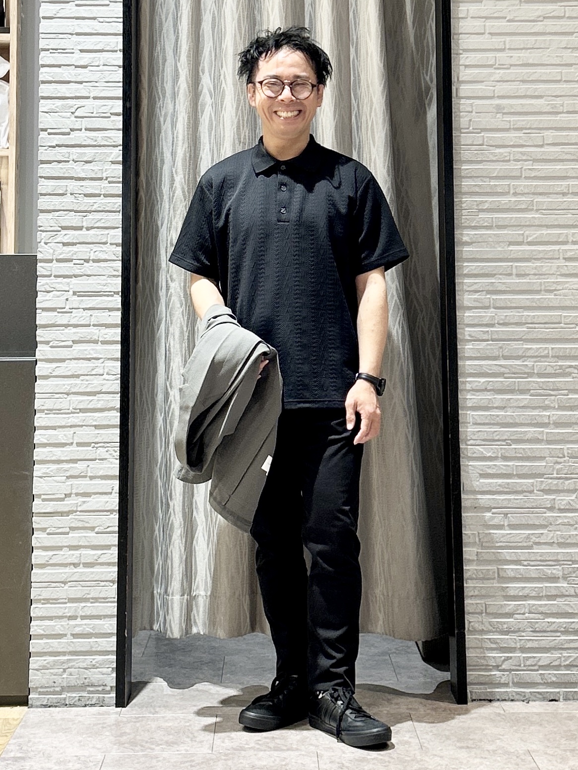 KENJI Iさんの「THE SHOP TK｜マイクロ シアサッカー ジャケット 洗濯機OK／セットアップ可」を使ったコーディネート