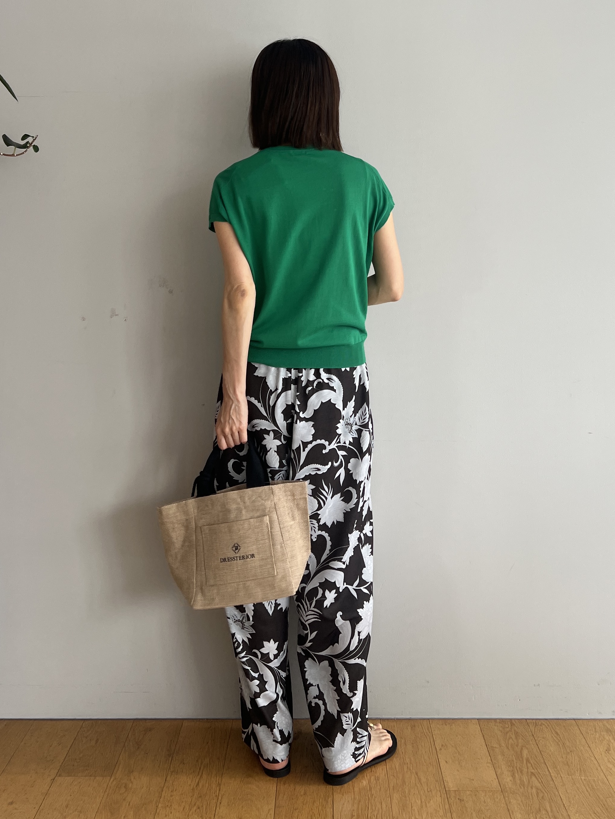 misaさんの「DRESSTERIOR｜【ウォッシャブル】コットンシルクフレンチスリーブニット」を使ったコーディネート