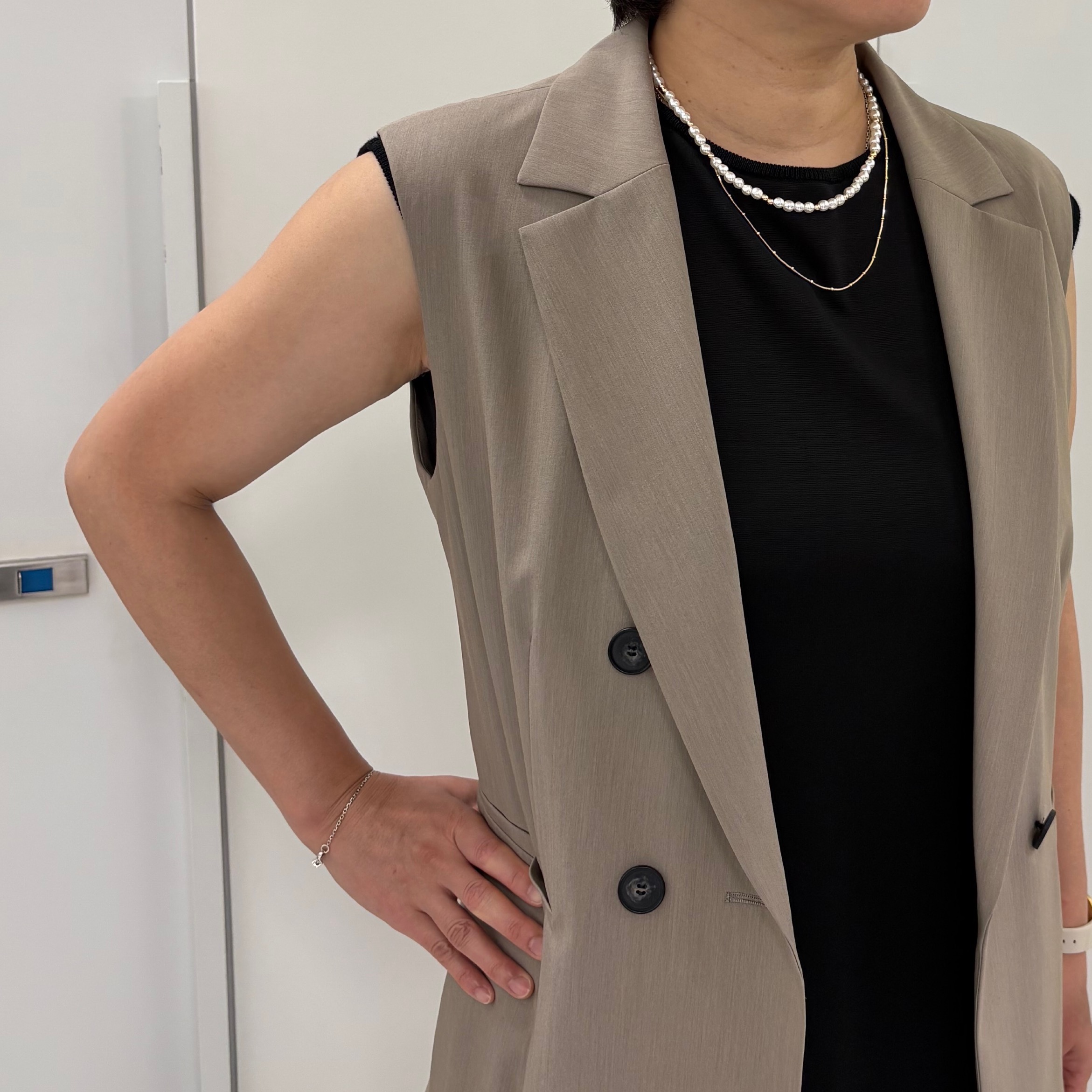 hIさんの「COUP DE CHANCE｜【手洗い可／セットアップ可】ノースリーブロングワンピース」を使ったコーディネート
