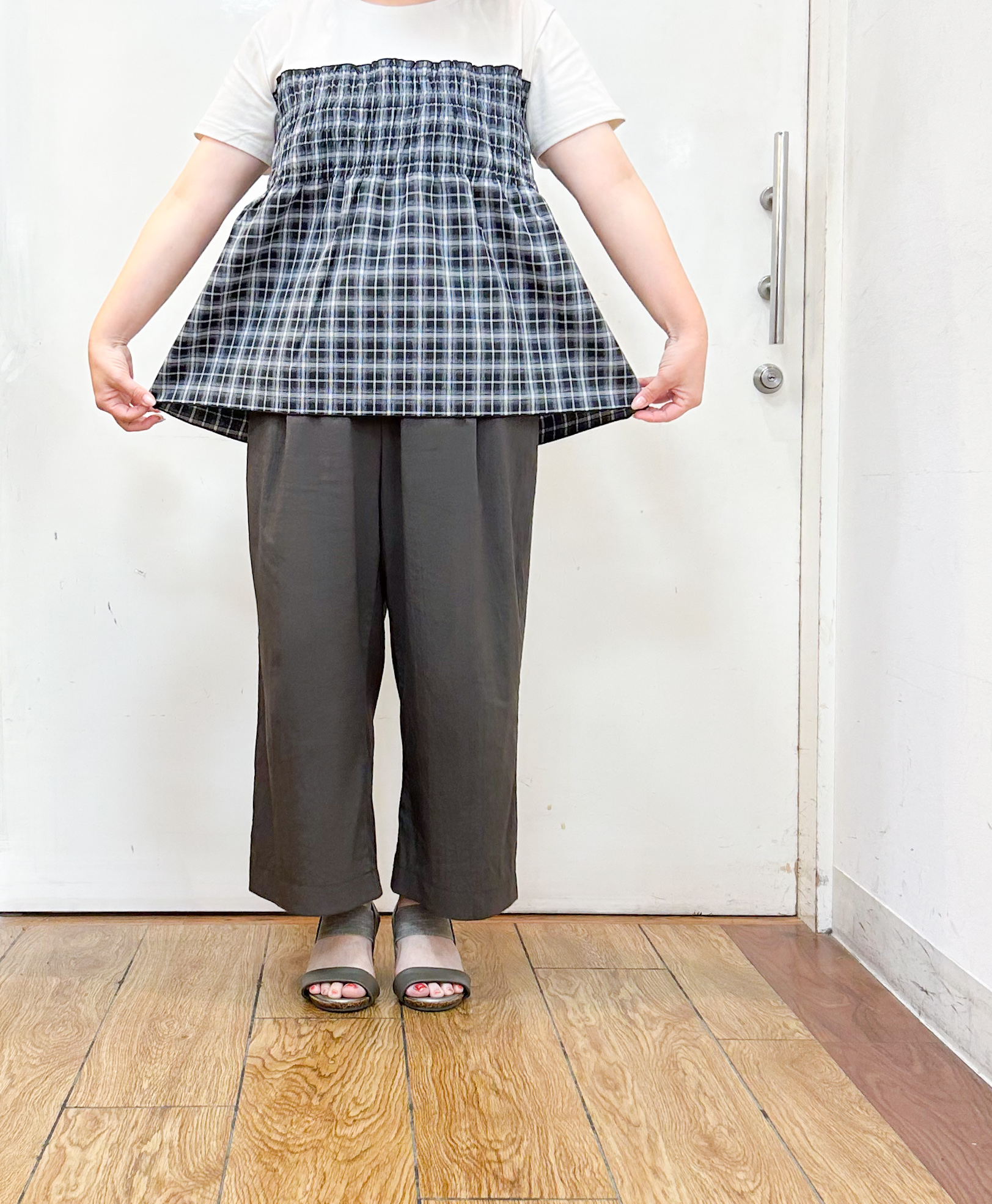 haruさんの「SHOO･LA･RUE｜【S-LL/洗濯機可】着るだけサマ見え 柄アソートビスチェ風ドッキングTシャツ」を使ったコーディネート