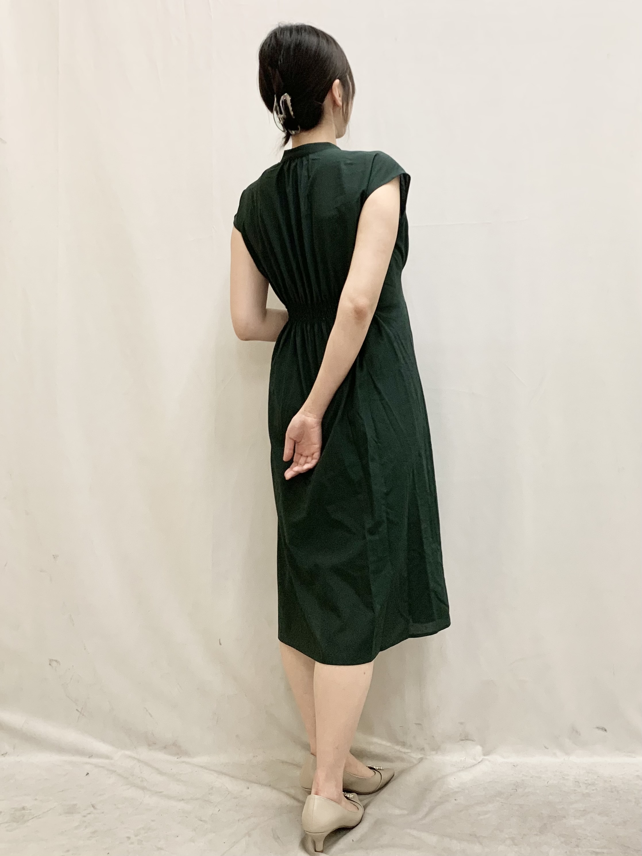 kasumiさんの「index｜【防シワ】バンドカラータックシャツワンピース《洗濯機OK／イージーアイロン》」を使ったコーディネート
