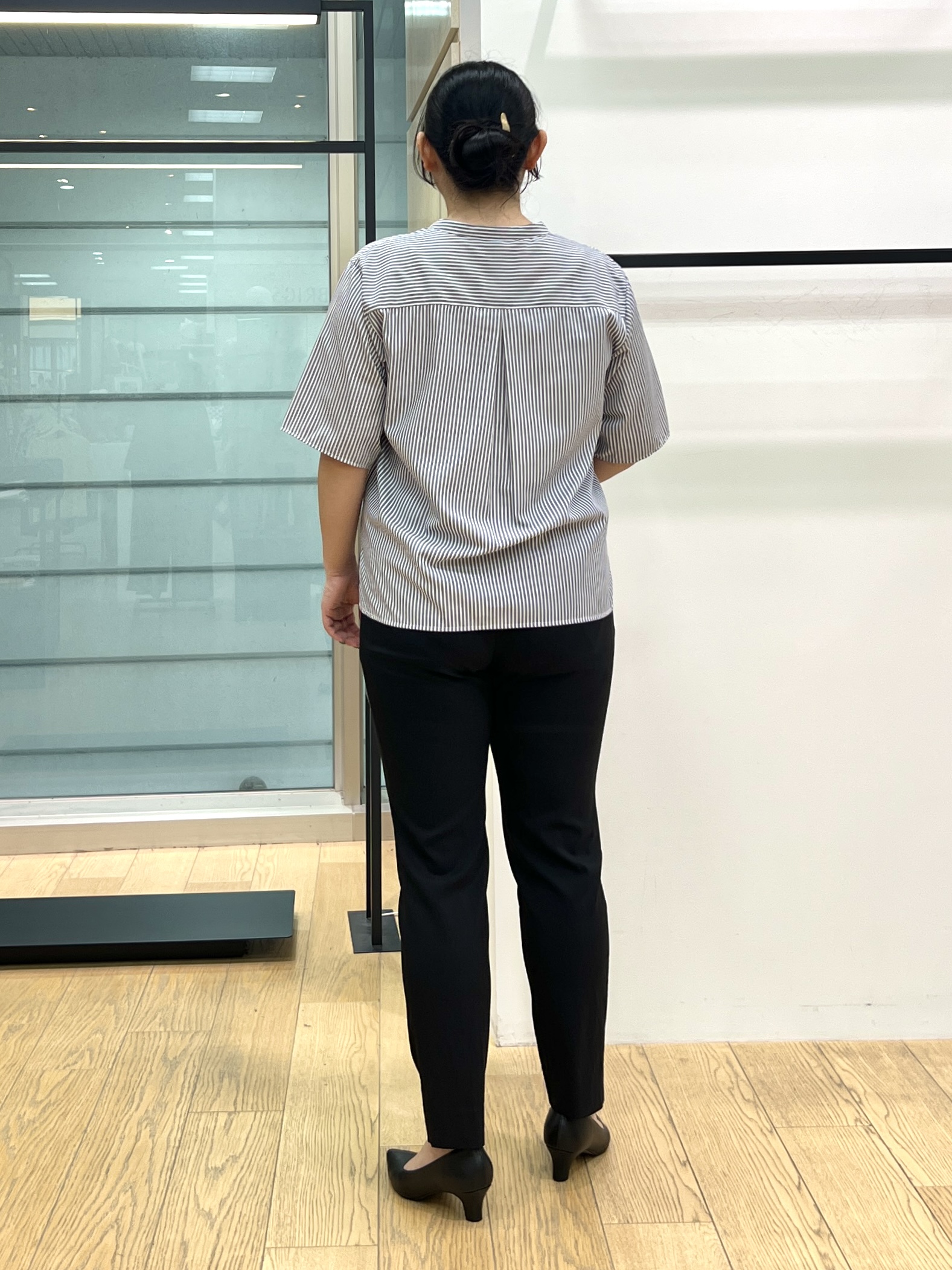 shimaさんの「INDIVI｜【さらに軽く軽快！／着る日傘】ノーカラージャケット」を使ったコーディネート