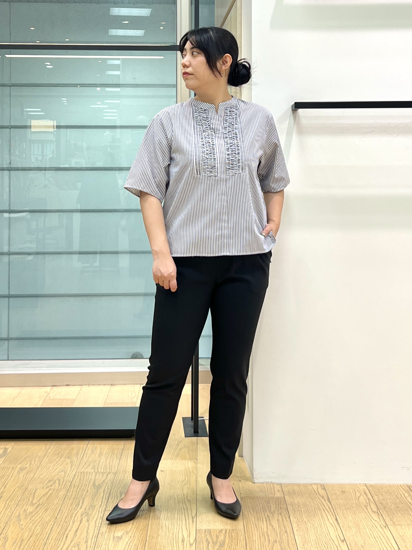 shimaさんの「INDIVI｜【さらに軽く軽快！／着る日傘】ノーカラージャケット」を使ったコーディネート