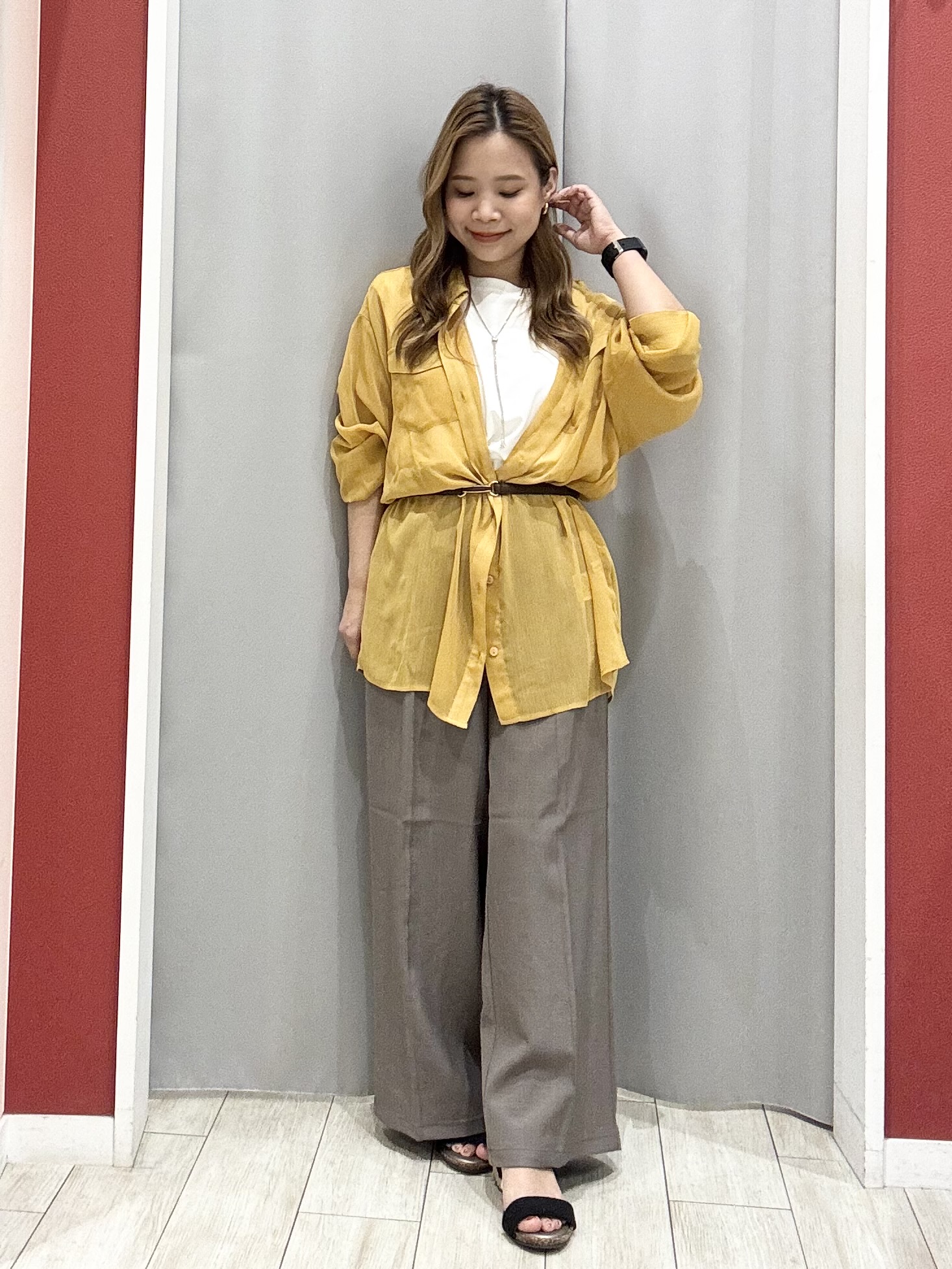 shioさんの「SHOO･LA･RUE｜【洗濯機可】ダブルポケット 楊柳しぼしぼシアーシャツ」を使ったコーディネート