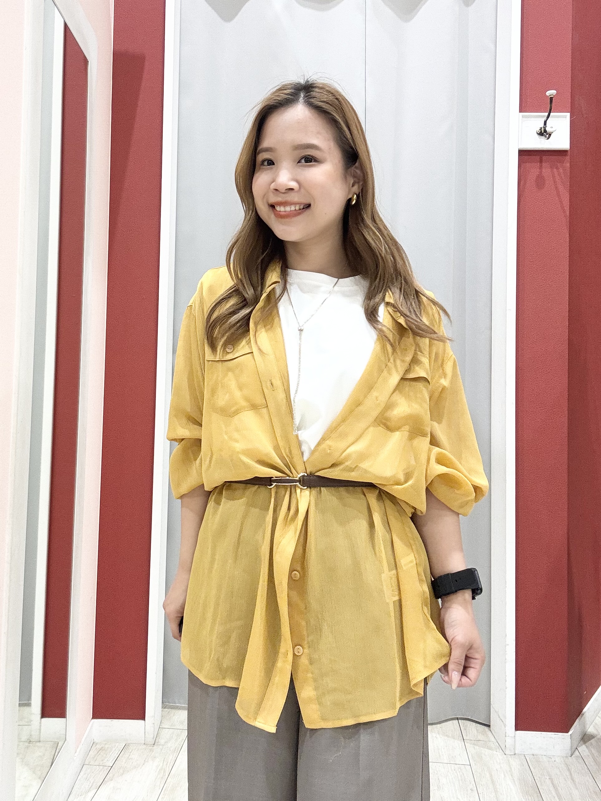 shioさんの「SHOO･LA･RUE｜【洗濯機可】ダブルポケット 楊柳しぼしぼシアーシャツ」を使ったコーディネート
