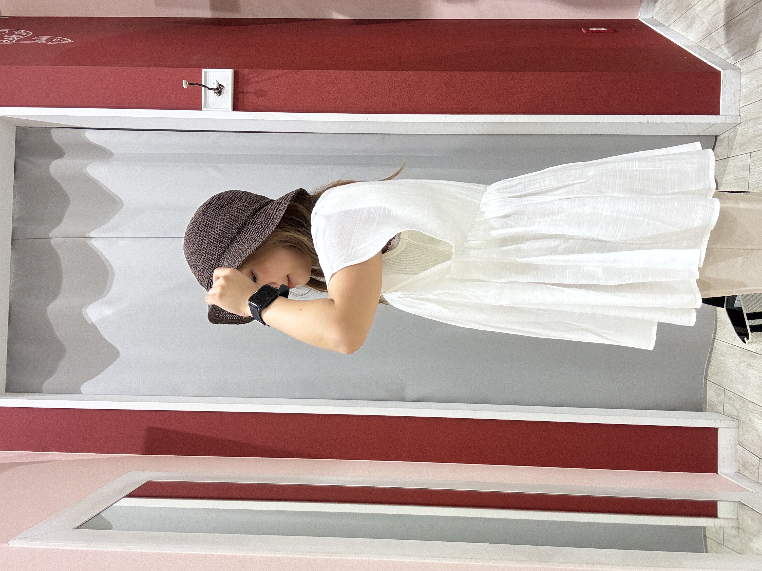 shioさんの「SHOO･LA･RUE｜【ひんやり/UV/体型カバー】インせず着られる Vネックギャザーブラウス」を使ったコーディネート