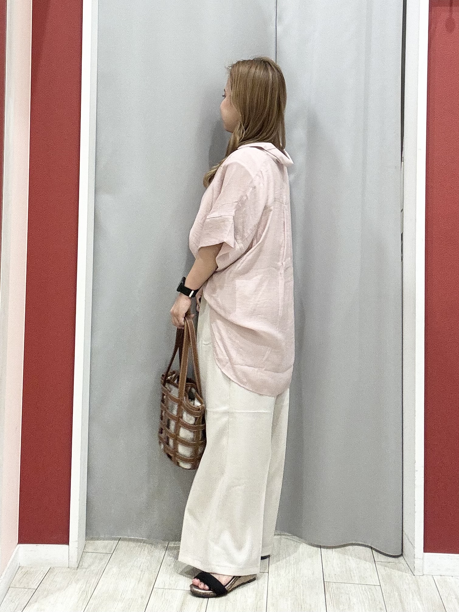 shioさんの「SHOO･LA･RUE｜【2点セット/S-LL/洗濯機可】時短でコーデ決まる スラブスキッパーシャツ＋タンクトップ」を使ったコーディネート