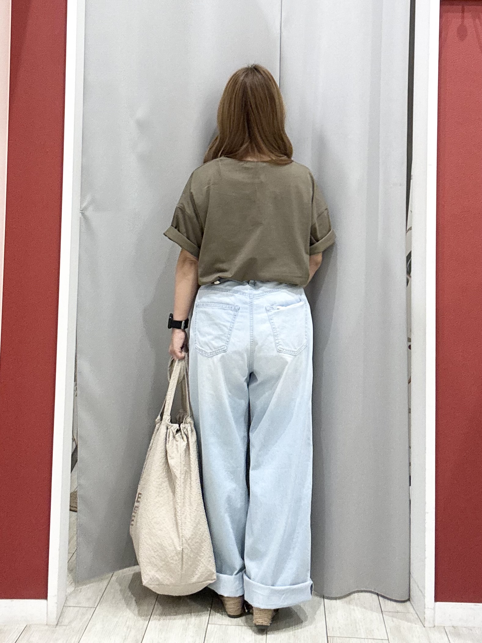 shioさんの「SHOO･LA･RUE｜【ひんやり/体型カバー/S-LL】インせず決まる フロントタックデザインTシャツ」を使ったコーディネート