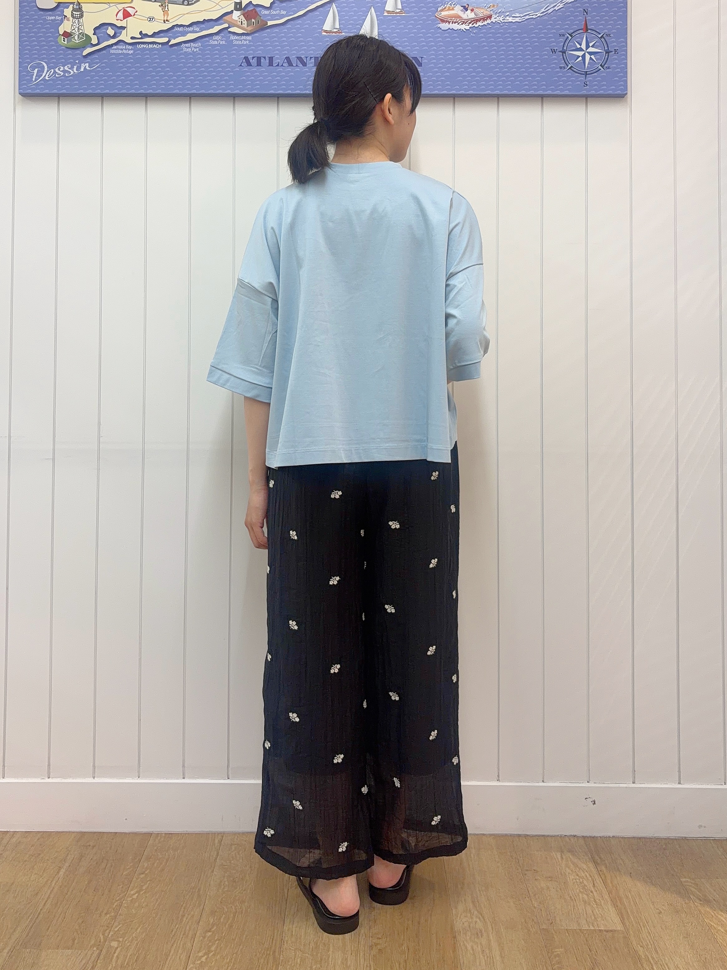 Mayaさんの「Dessin｜【新色追加/体型カバー】美光沢カットソーボクシーシルエット」を使ったコーディネート