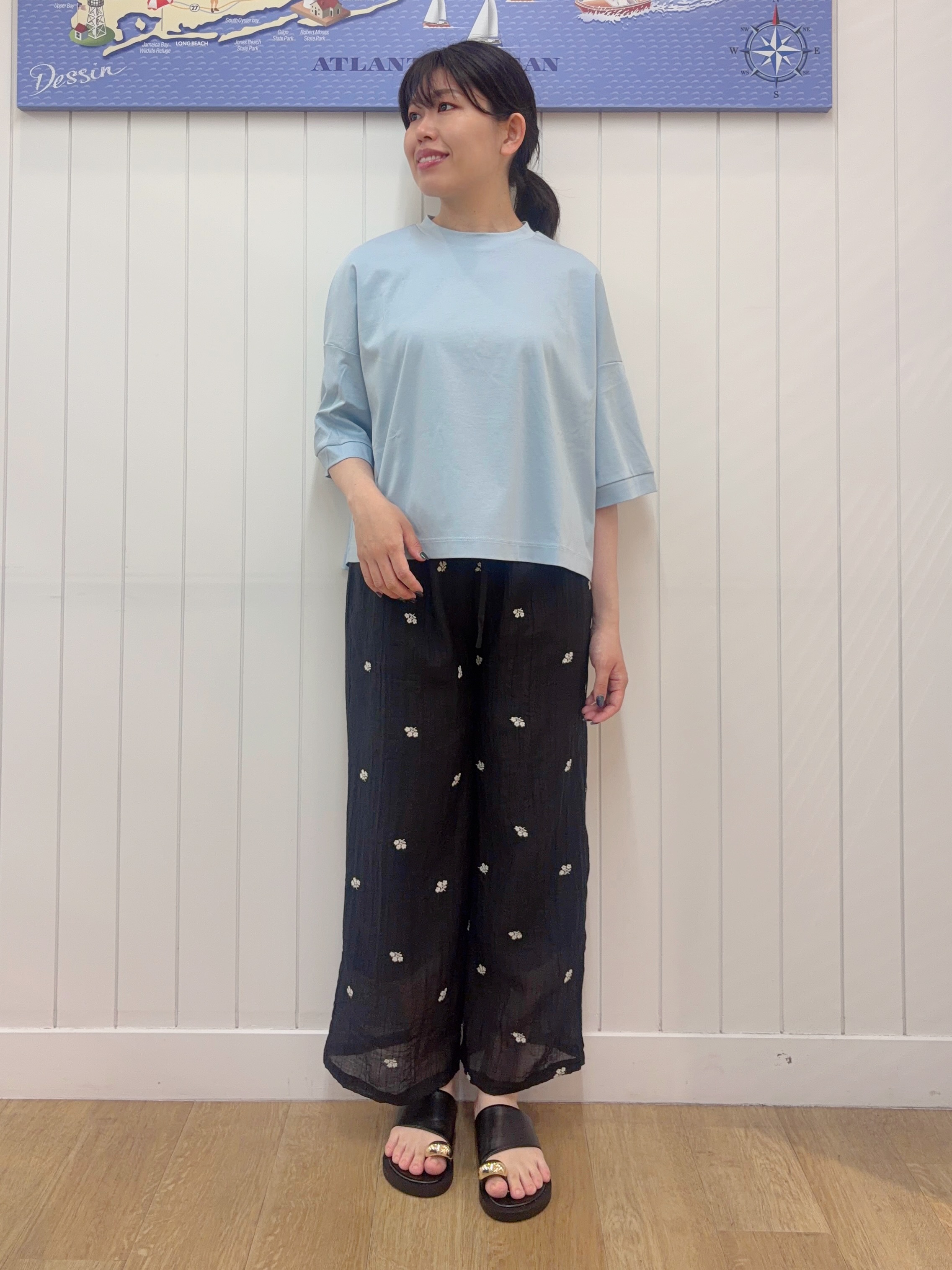 Mayaさんの「Dessin｜【新色追加/体型カバー】美光沢カットソーボクシーシルエット」を使ったコーディネート