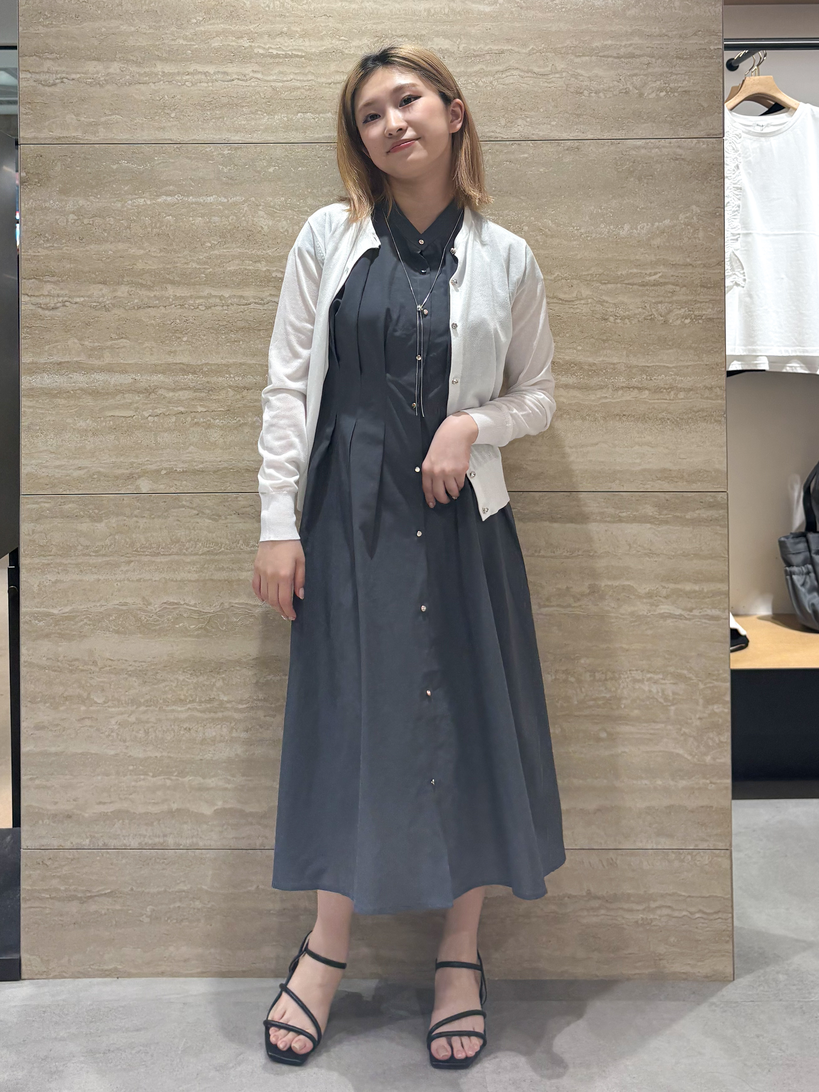 ふうかさんの「index｜【接触冷感】ビジューボタンカーディガン《抗ピリング／洗濯機OK》」を使ったコーディネート