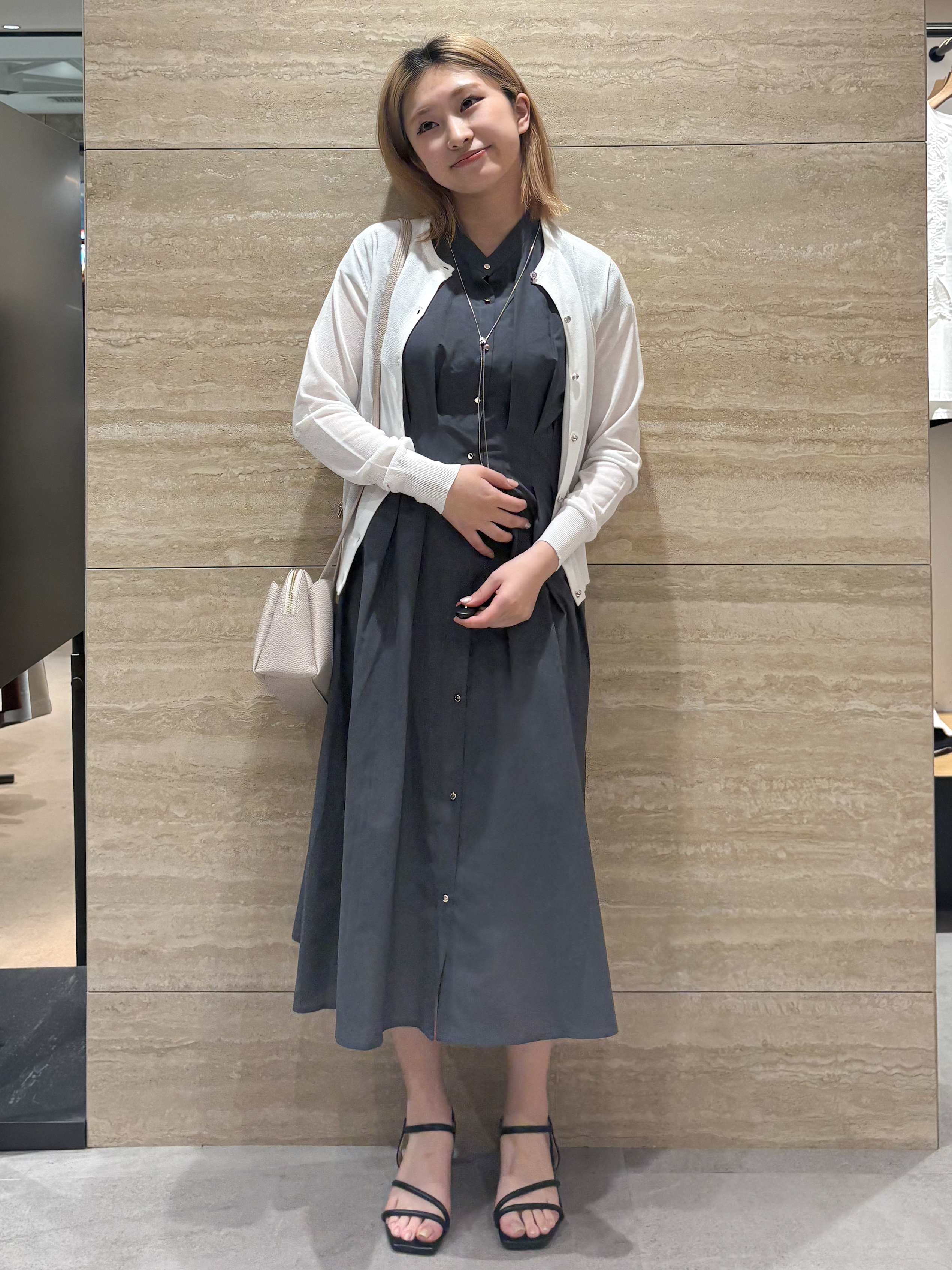 ふうかさんの「index｜【接触冷感】ビジューボタンカーディガン《抗ピリング／洗濯機OK》」を使ったコーディネート