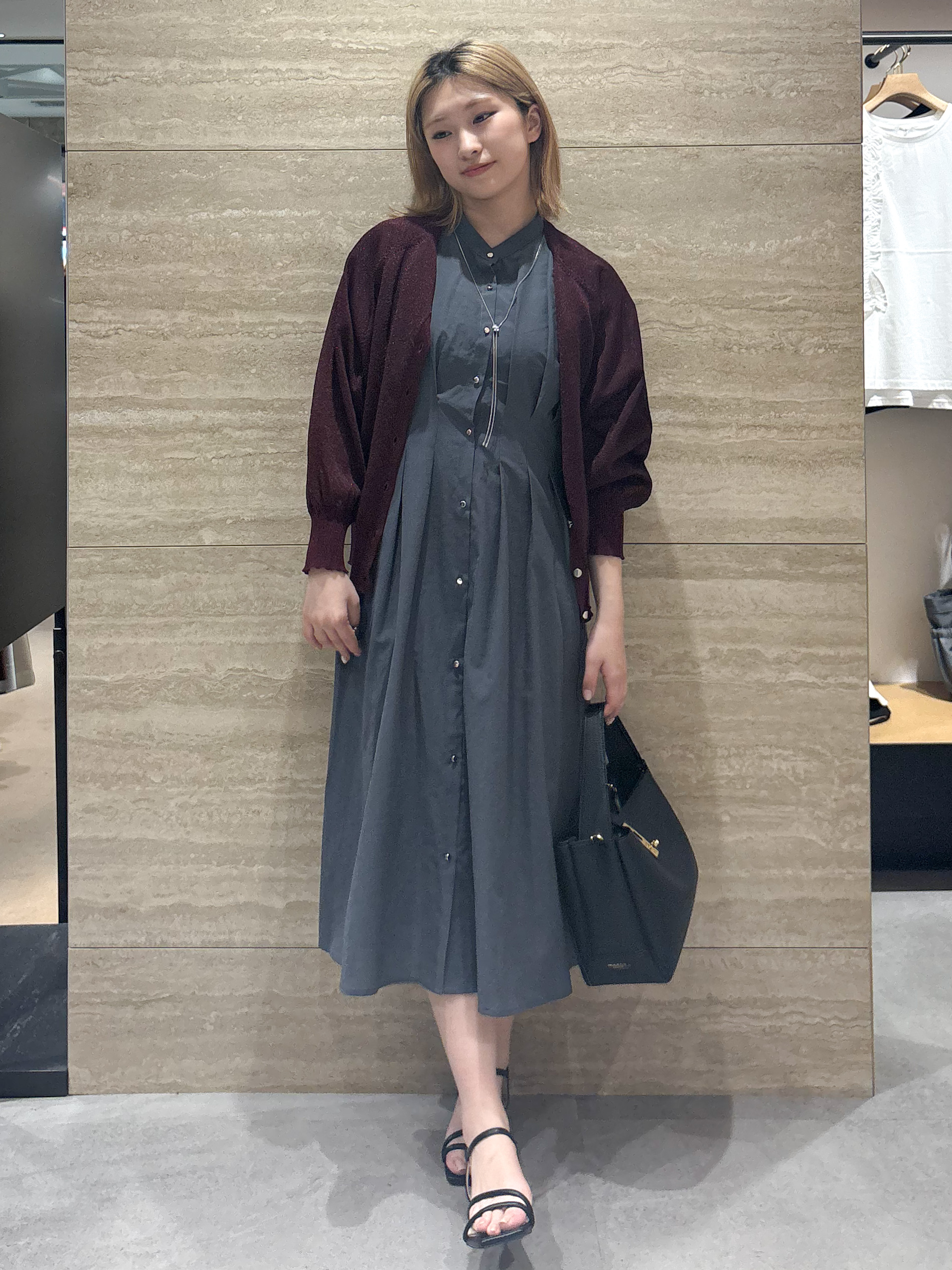 ふうかさんの「index｜【接触冷感】シアーラメドルマンショートカーディガン《洗濯機OK》」を使ったコーディネート