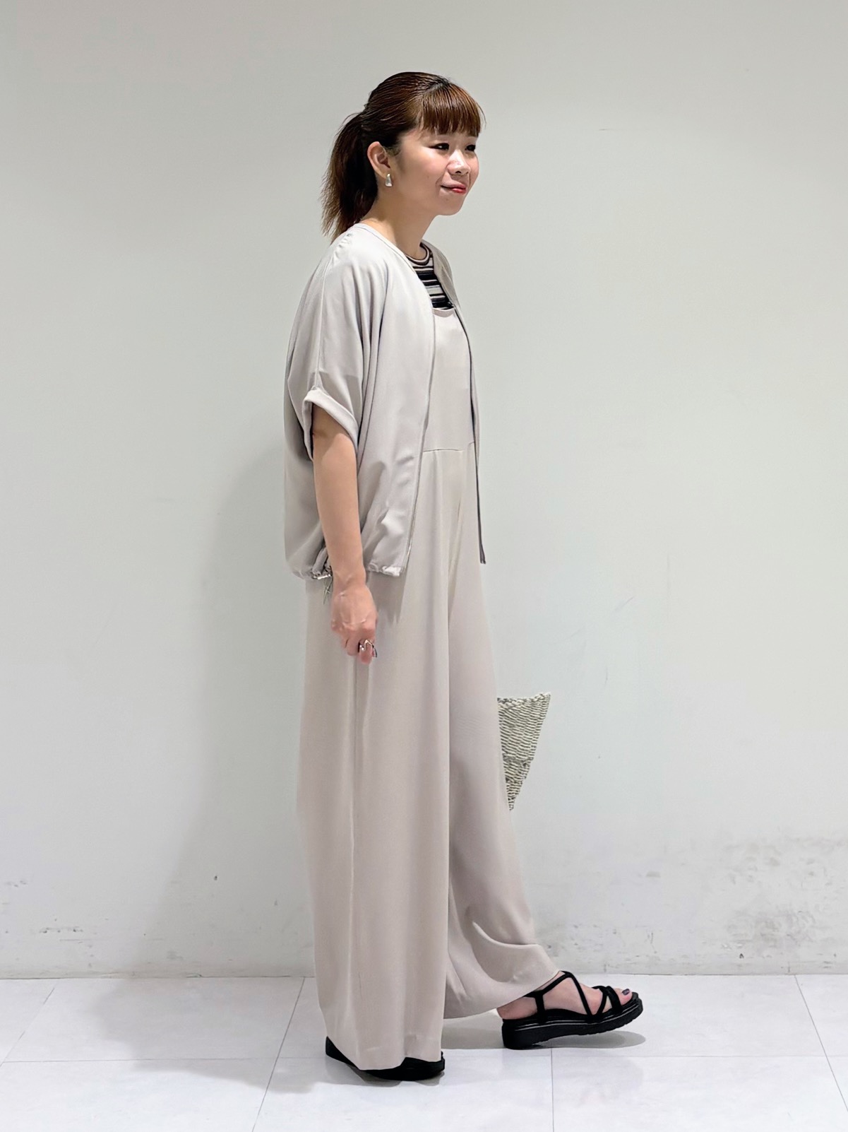 tsuyuさんの「INDIVI｜【着る日傘】ドルマンフォルムブルゾン」を使ったコーディネート