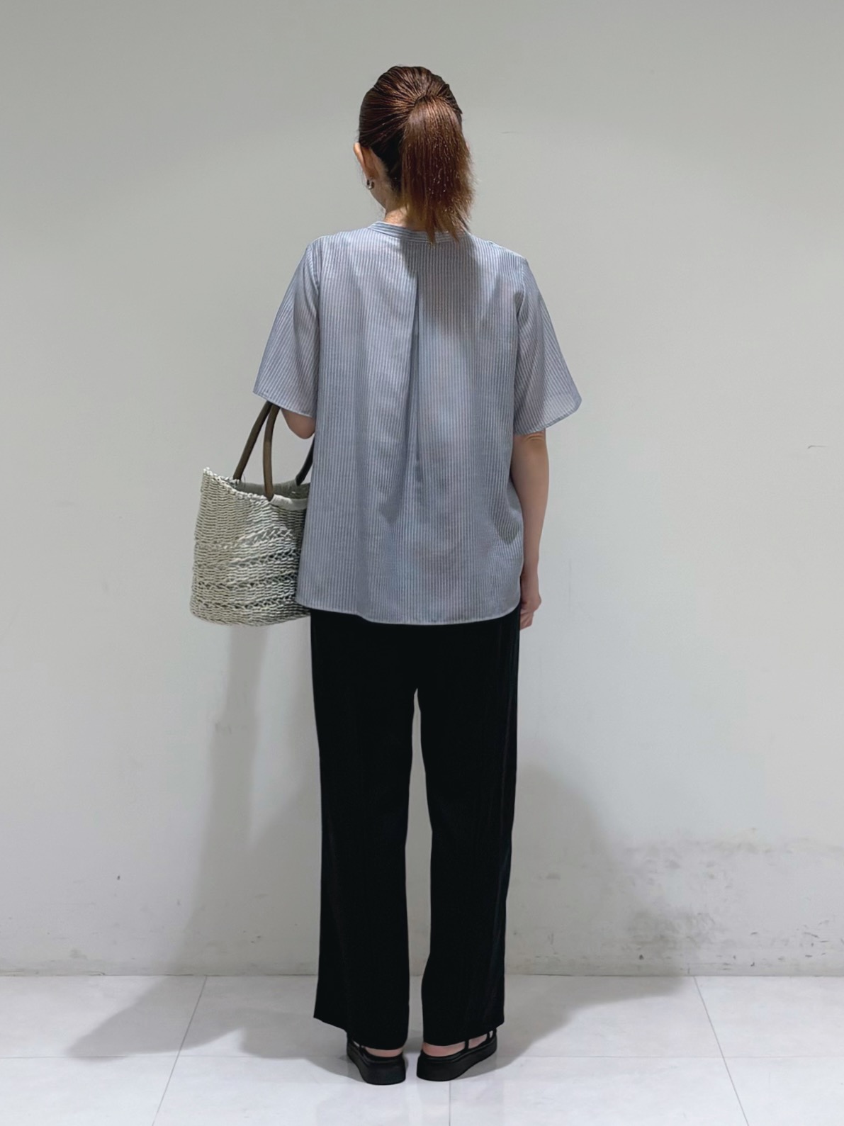 tsuyuさんの「INDIVI｜【透かし編み】ペーパーヤーン バスケットバッグ」を使ったコーディネート