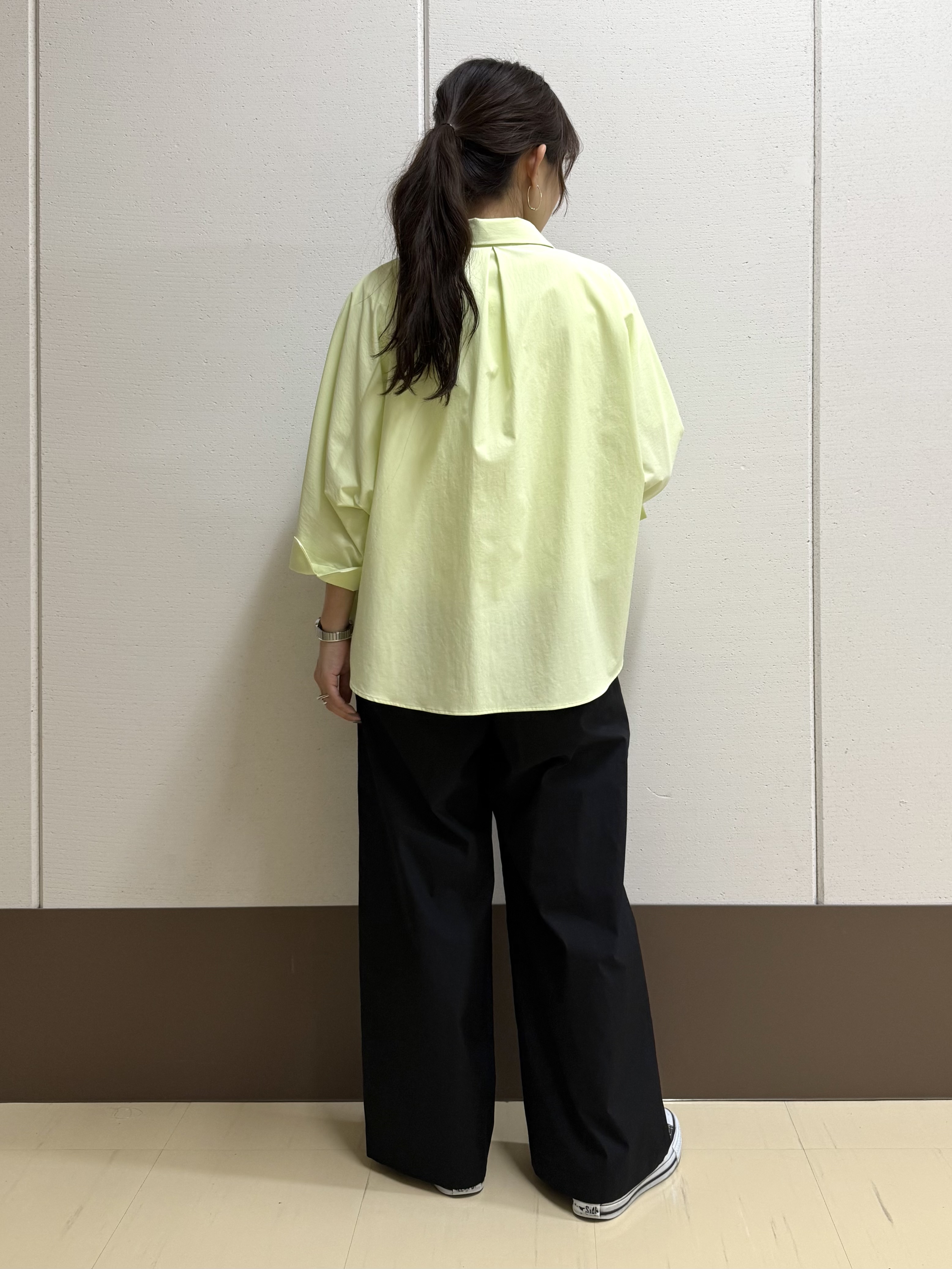 mamiさんの「INDIVI｜【UVケア／選べるグラフィック】スムースジャージTシャツ」を使ったコーディネート