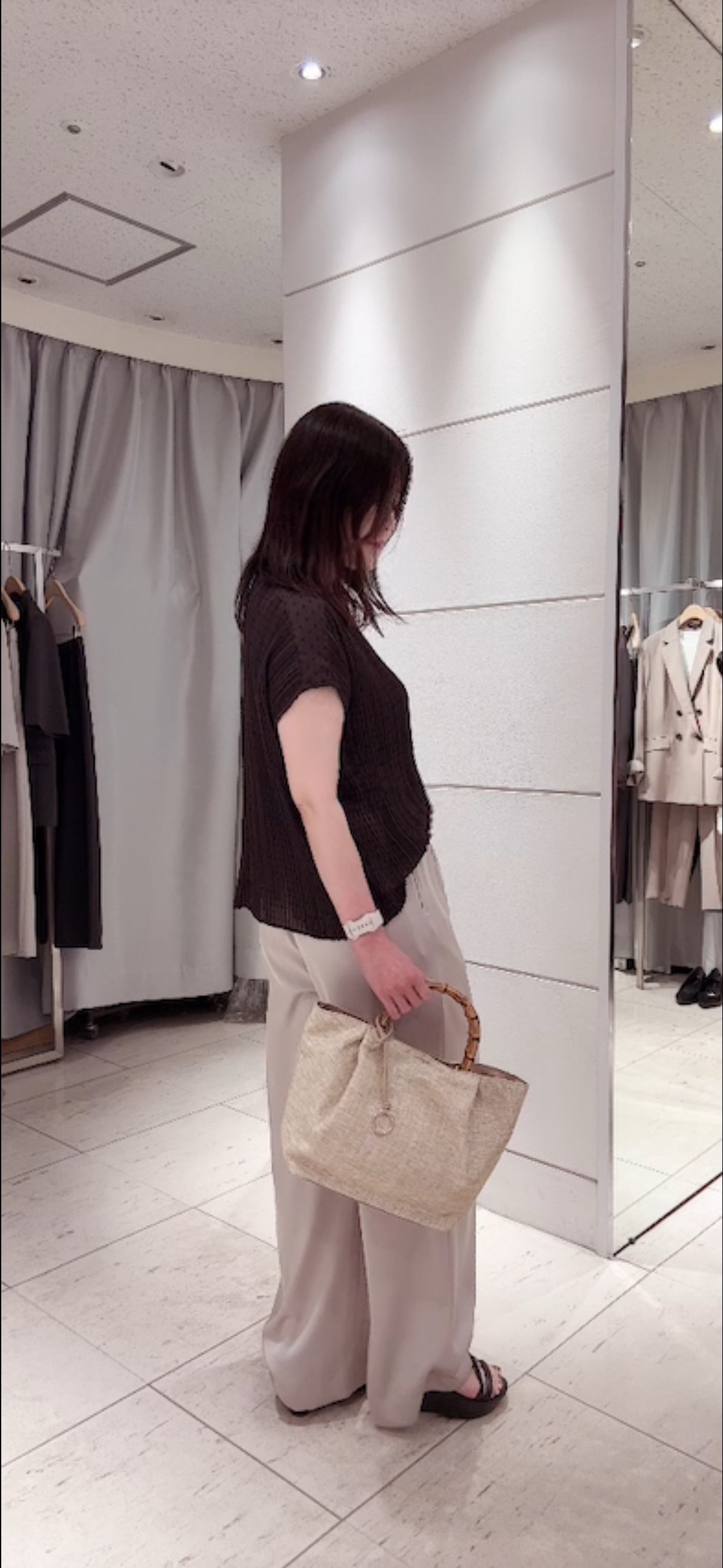 misaさんの「UNTITLED｜【1枚で着映える】ドットジャガードブラウス」を使ったコーディネート